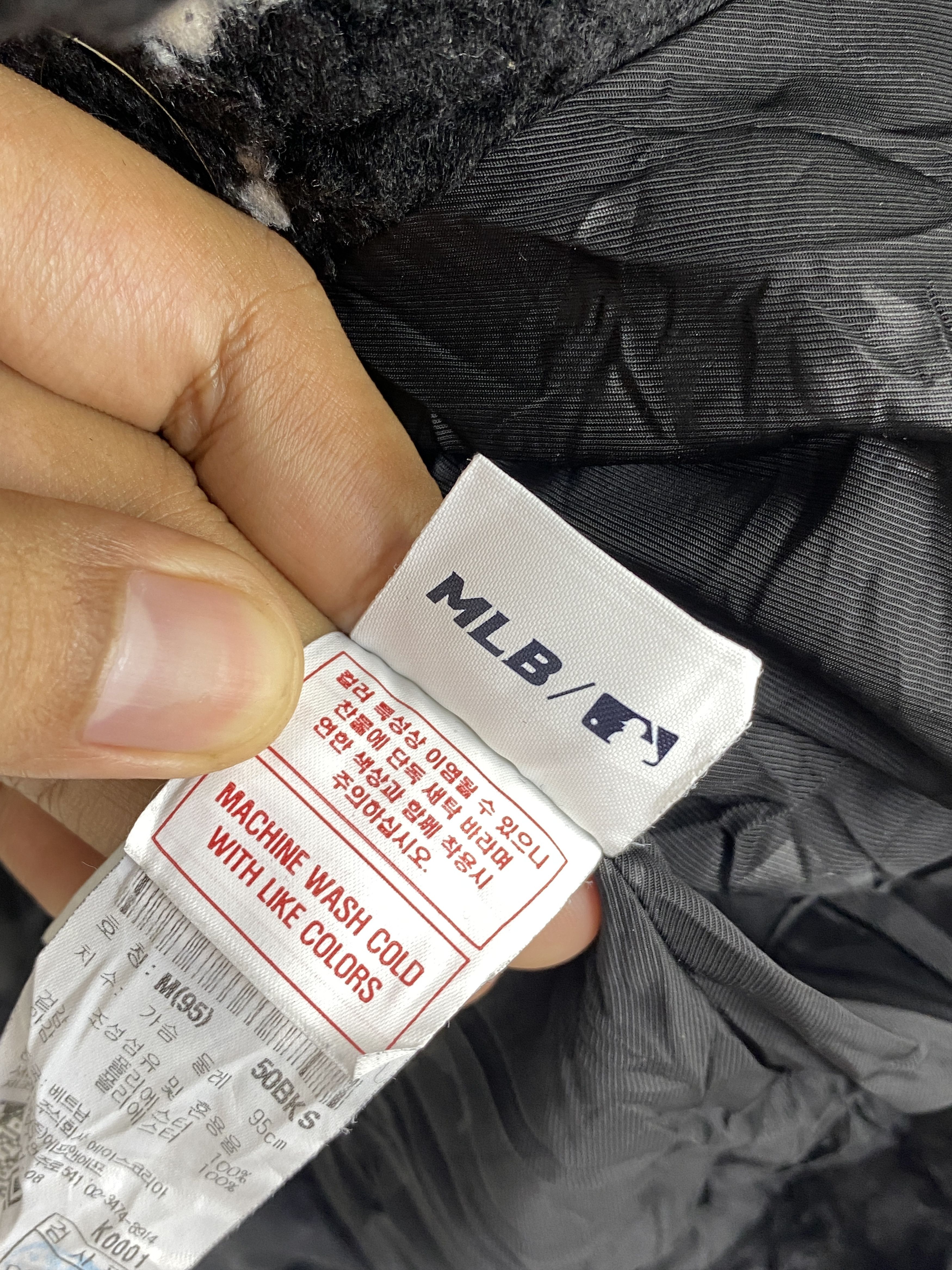 MLB MLB New York Yankees Monogram Fleece/Sherpa Jacket JA0188 Size US M / EU 48-50 / 2 - 6 Thumbnail