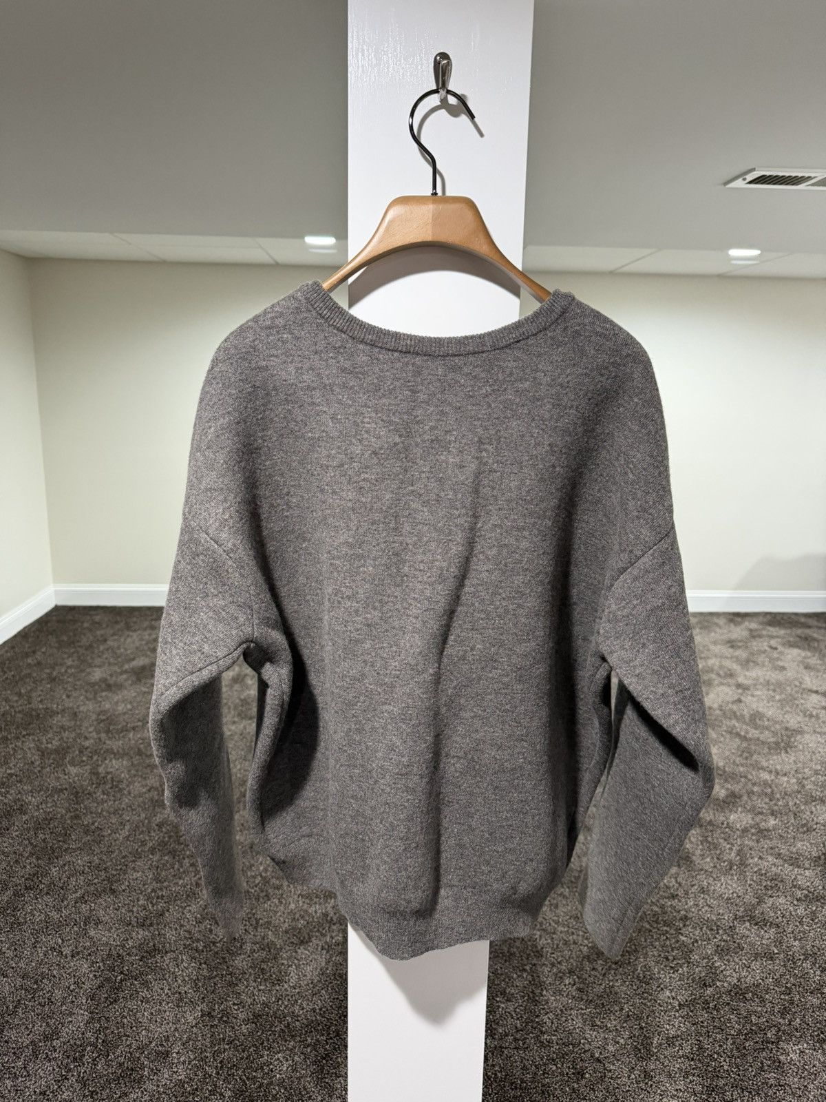 Loewe Loewe Grey Studded Open Back Knit Cardigan Sweater 2024 Size US S / EU 44-46 / 1 - 3 Thumbnail