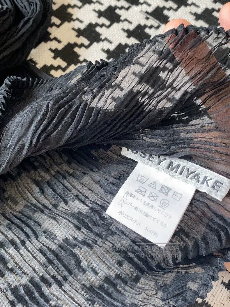 Issey Miyake Issey Miyake Black Willow Print Base Layer Top Size M / US 6-8 / IT 42-44 - 2 Thumbnail