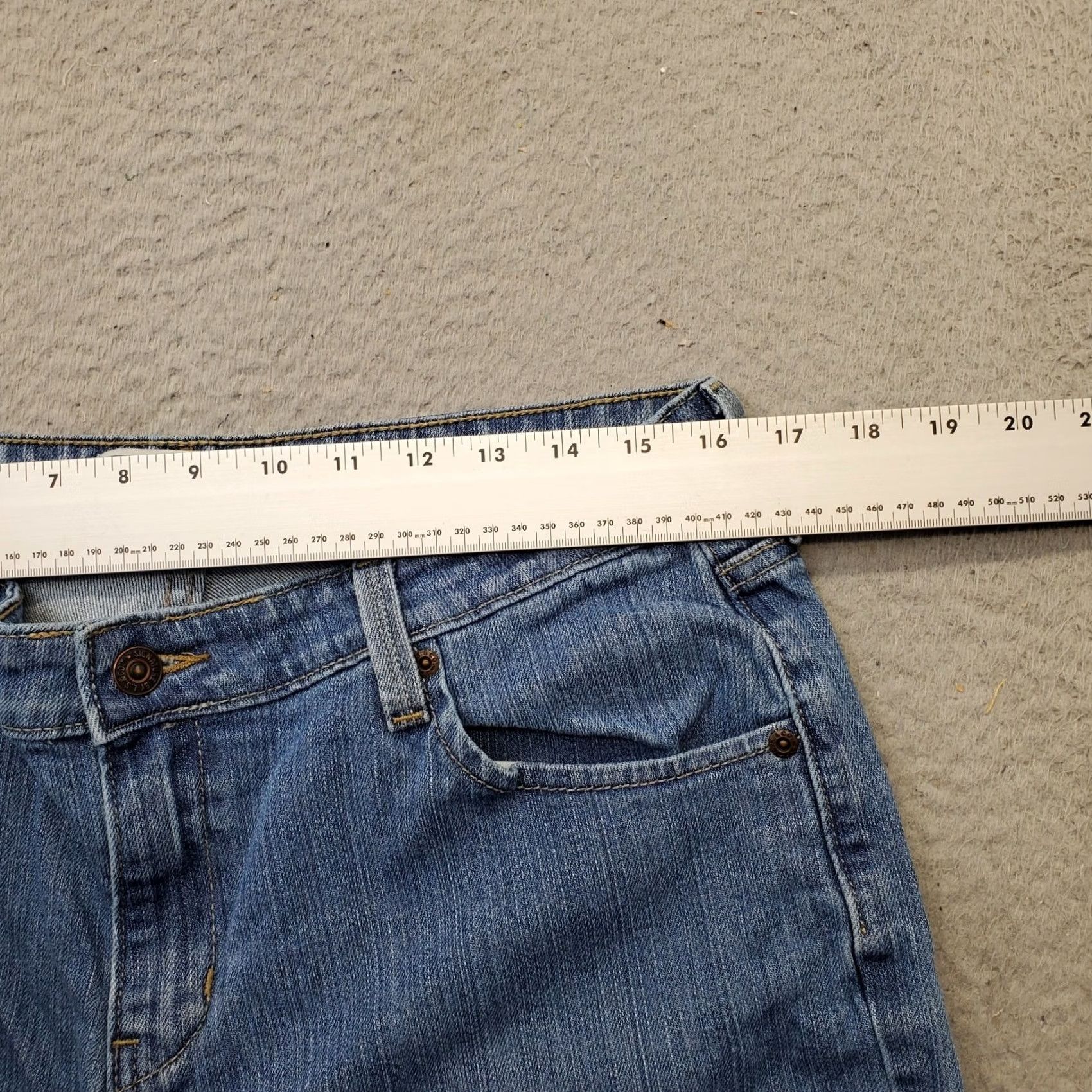 Levi's Levi's Bootcut Jeans Women's 14M Blue Denim Classic Mid Rise Medium Wash Outdoor Size 14M Womens Blue Denim Bootcut Jeans Size 36" / US 14 / IT 50 - 6 Thumbnail