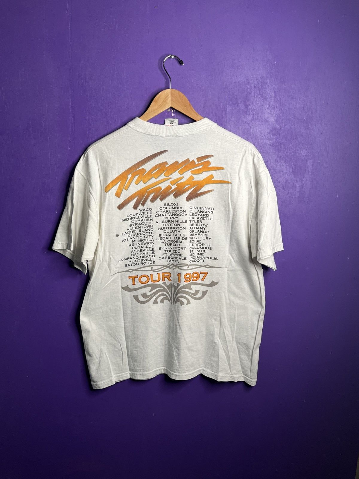 Band Tees × Vintage Vintage 1997 Travis tritt USA tour t-shirt Size US L / EU 52-54 / 3 - 2 Thumbnail