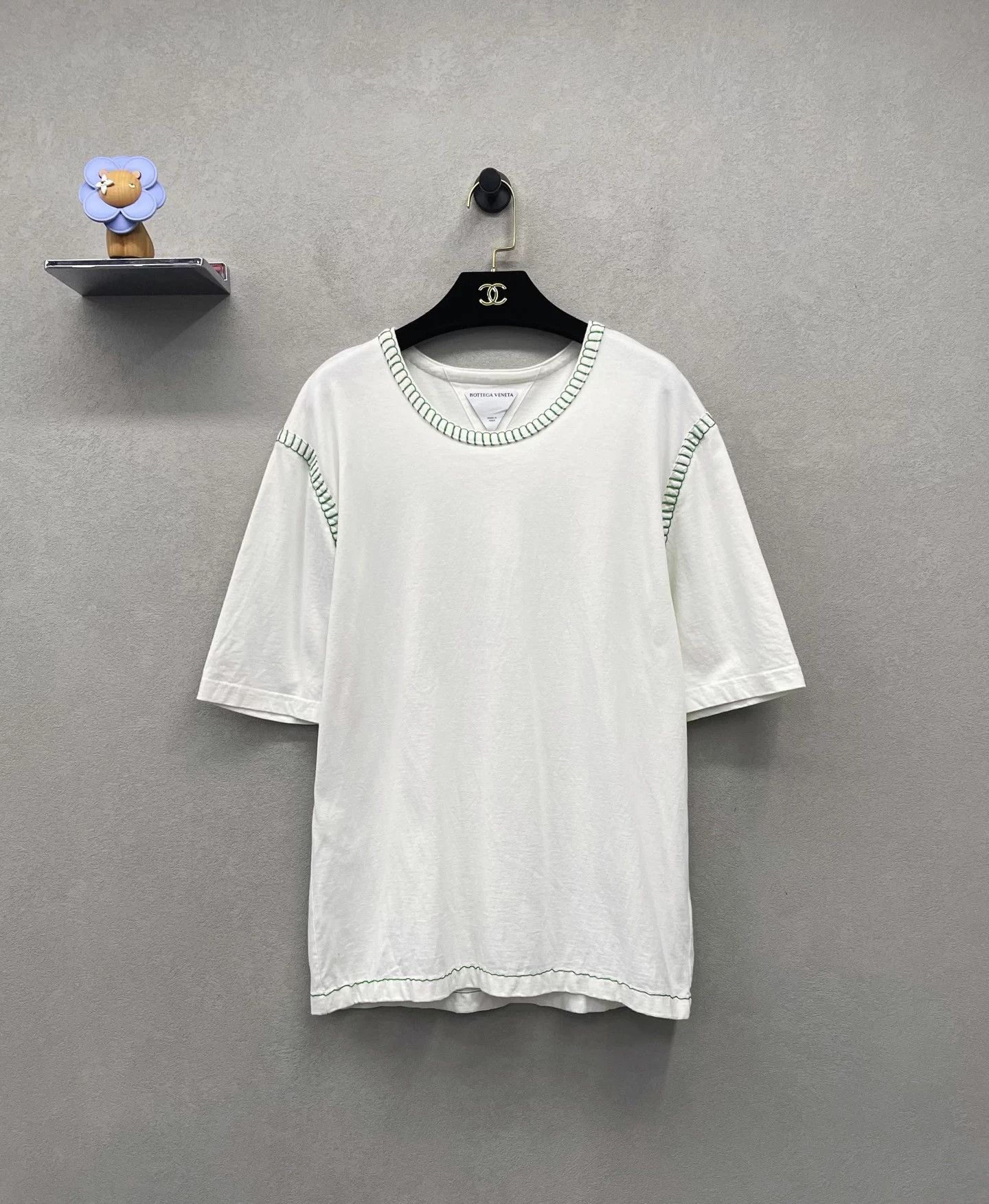 Bottega Veneta Bottega Veneta White Short Sleeve T-Shirt L Green Piping Size US L / EU 52-54 / 3 - 1 Thumbnail