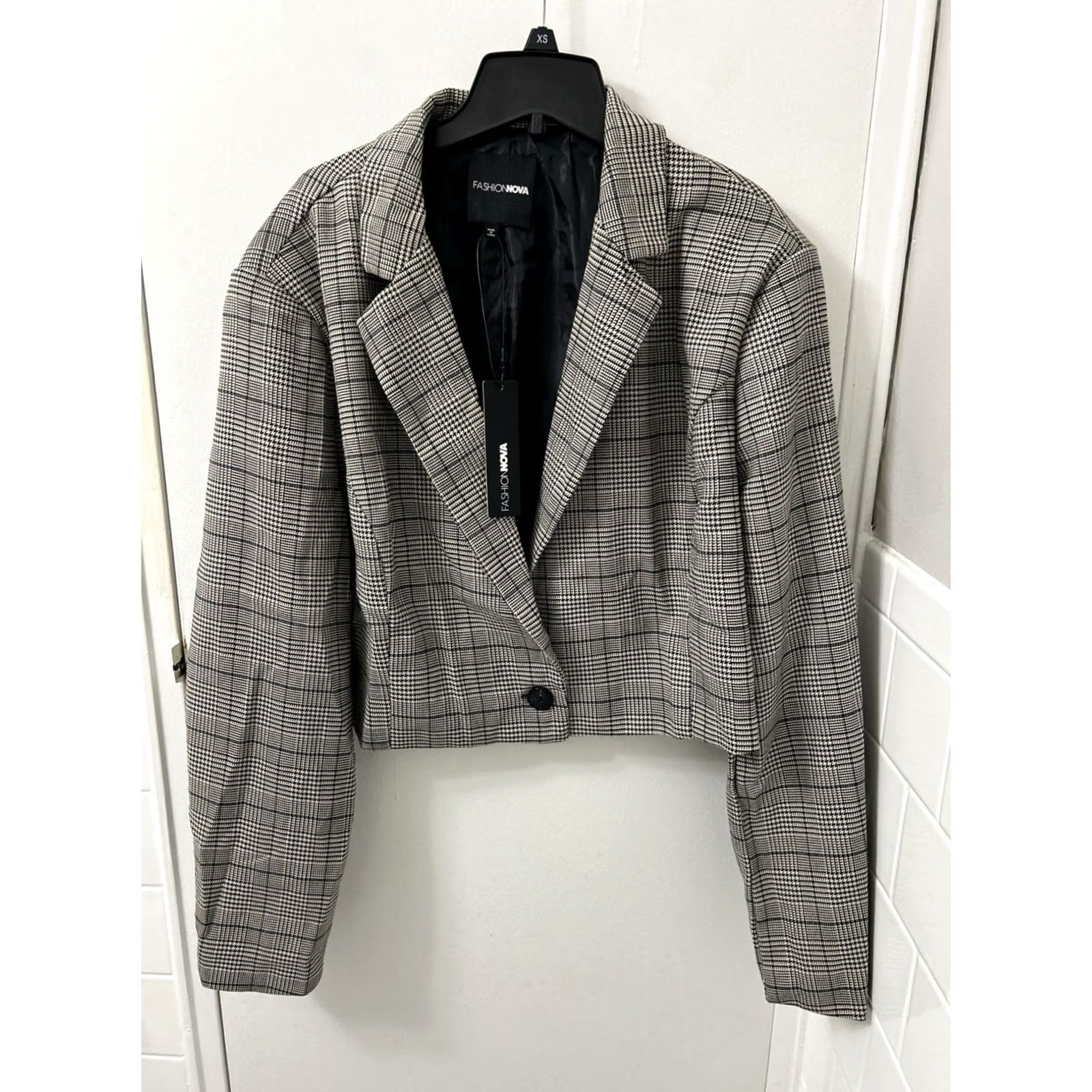Fashion Nova Fashion Nova Cropped Blazer Womens 2X Gray Plaid Houndstooth Juliet Jacket Size XXL / US 16-18 / IT 52-54 - 2 Thumbnail