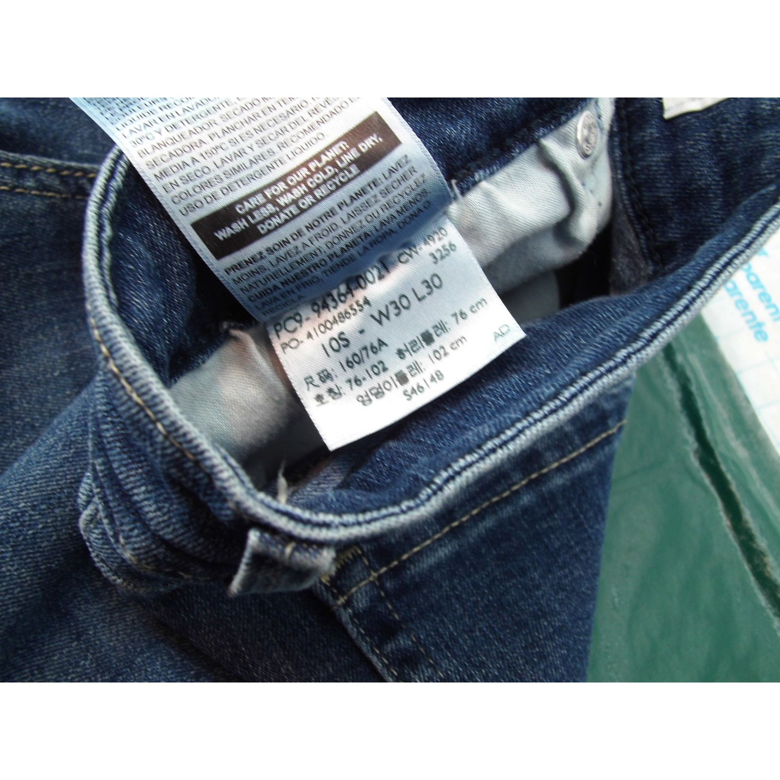 Levi's Levi's Signature 30x30 Mid Rise Boot Cut Distressed CW-4920 Size 30" / US 8 / IT 44 - 3 Thumbnail