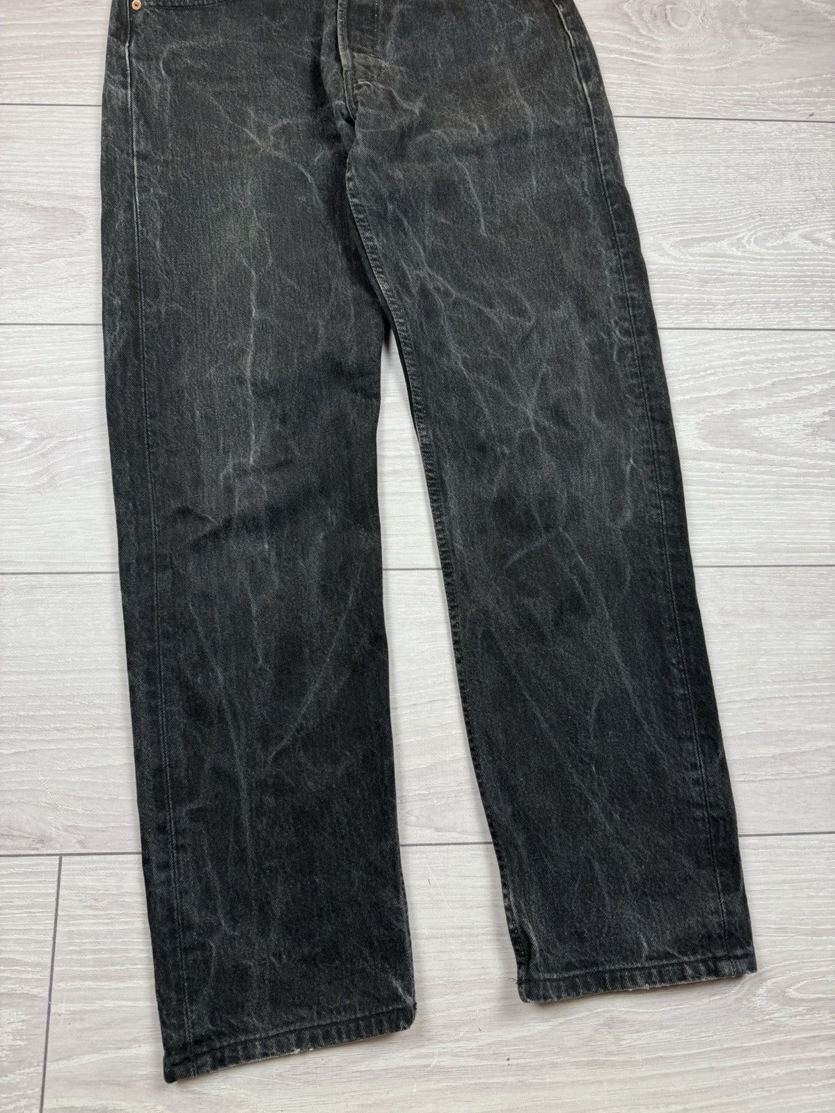 Levi's × Vintage Vintage 90s Levi’s 501 Washed Denim Made in USA 🇺🇸 32x34 Size US 32 / EU 48 - 6 Thumbnail