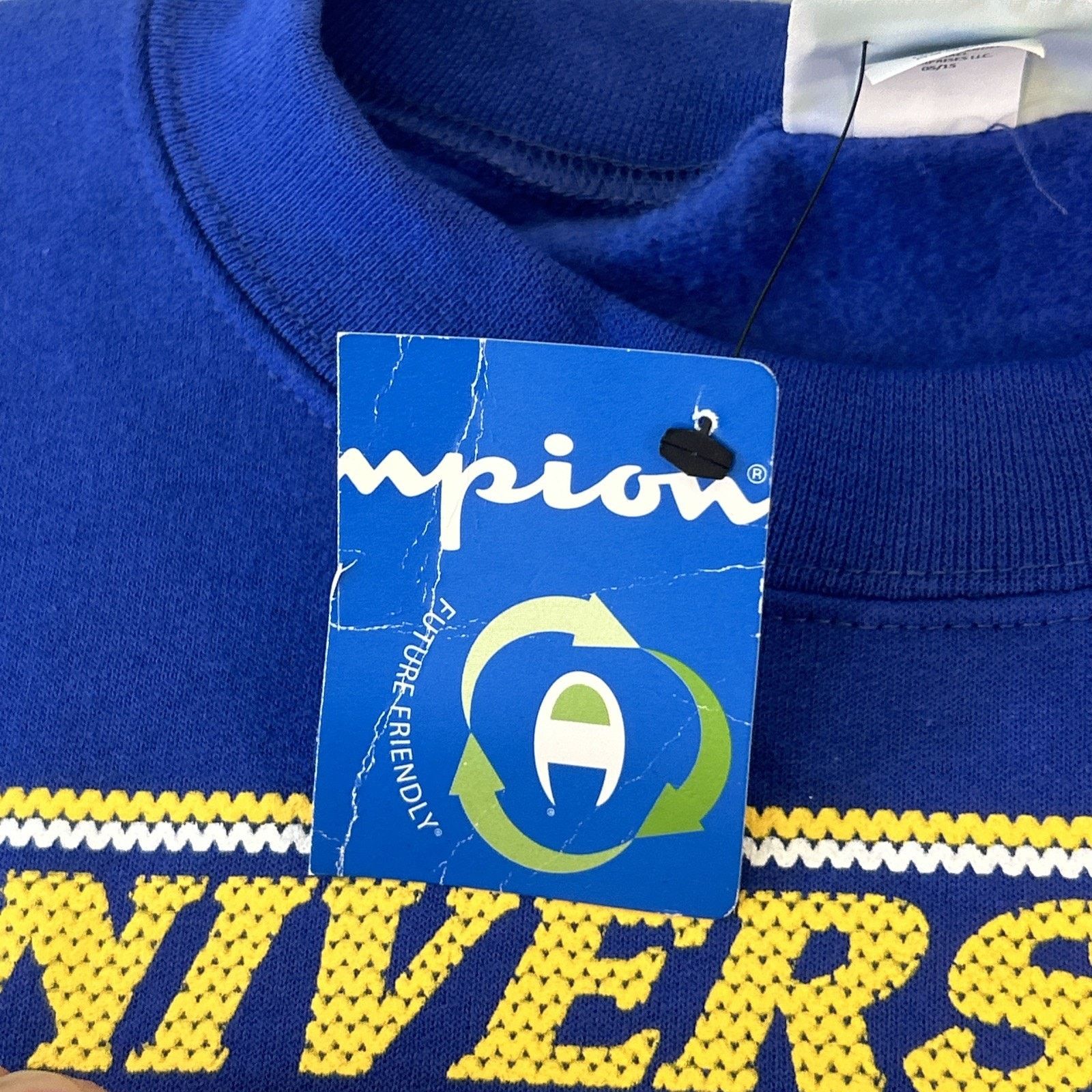 Champion Champion Sweater University Haven Connecticut Large Ornament Size US L / EU 52-54 / 3 - 6 Thumbnail