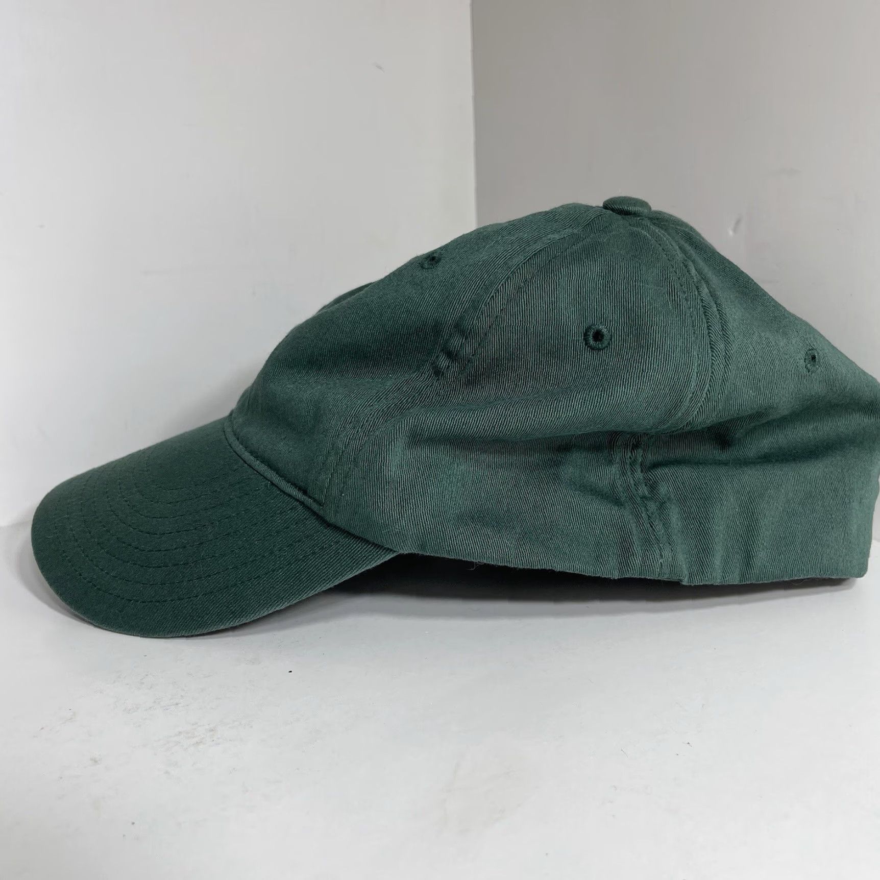 Nike VINTAGE Nike Hat 90s Center Swoosh Green Silver Flexi Fit Cap Running Unisex Adults One Size Green 90s Nike Center Swoosh Hat Size ONE SIZE - 7 Thumbnail