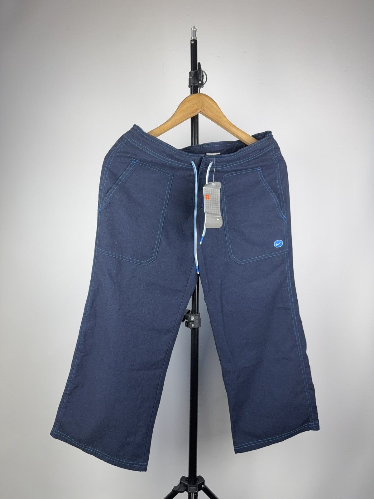 Nike Vintage Dead stock Retro Nike 00s Capri women’s 10 / S size Size 28" / US 6 / IT 42 - 1 Thumbnail