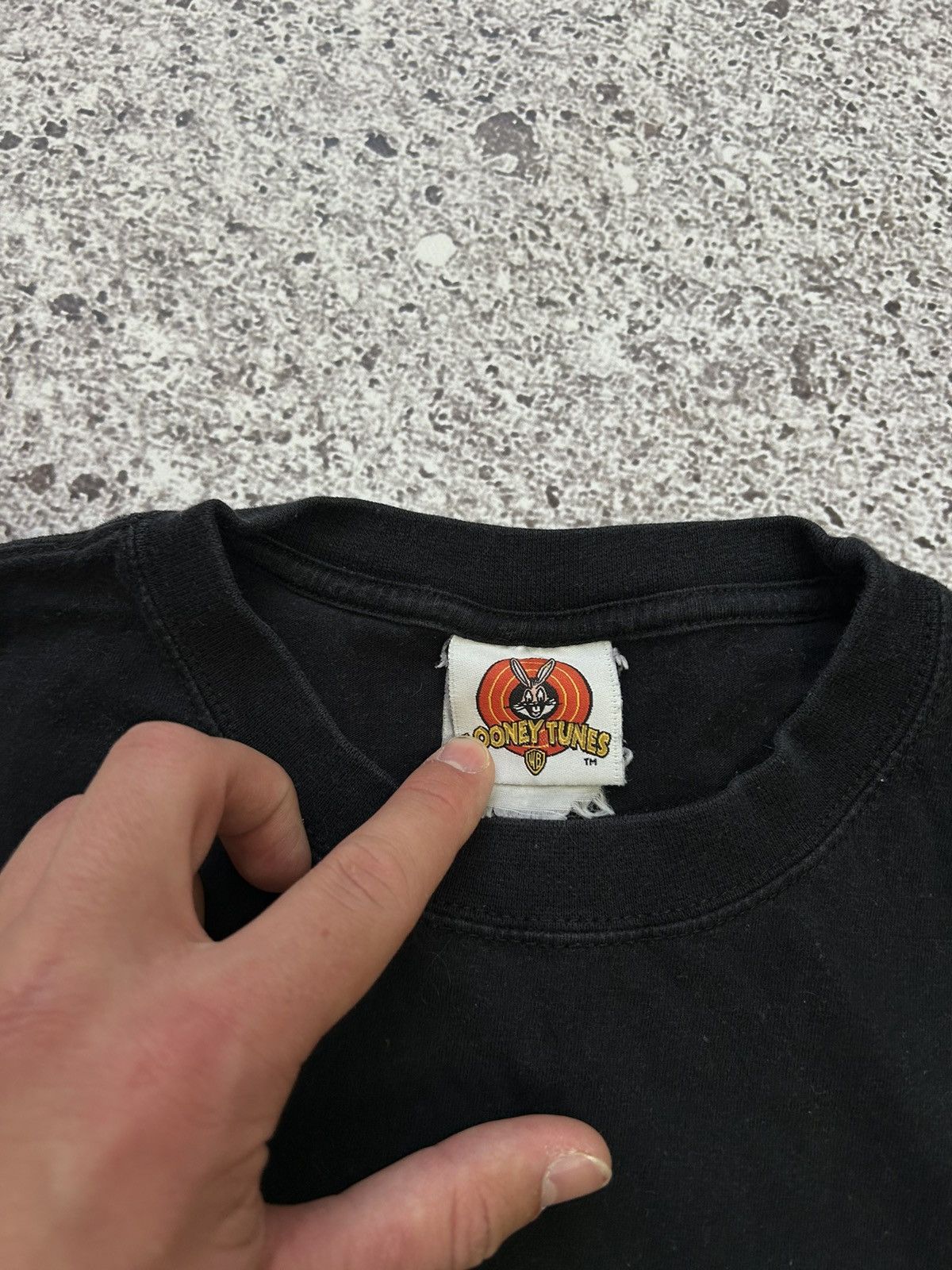 Cartoon Network × Vintage Vintage Warner Bros Looney Tunes 2002 Taz T-Shirt Size US XL / EU 56 / 4 - 9 Thumbnail