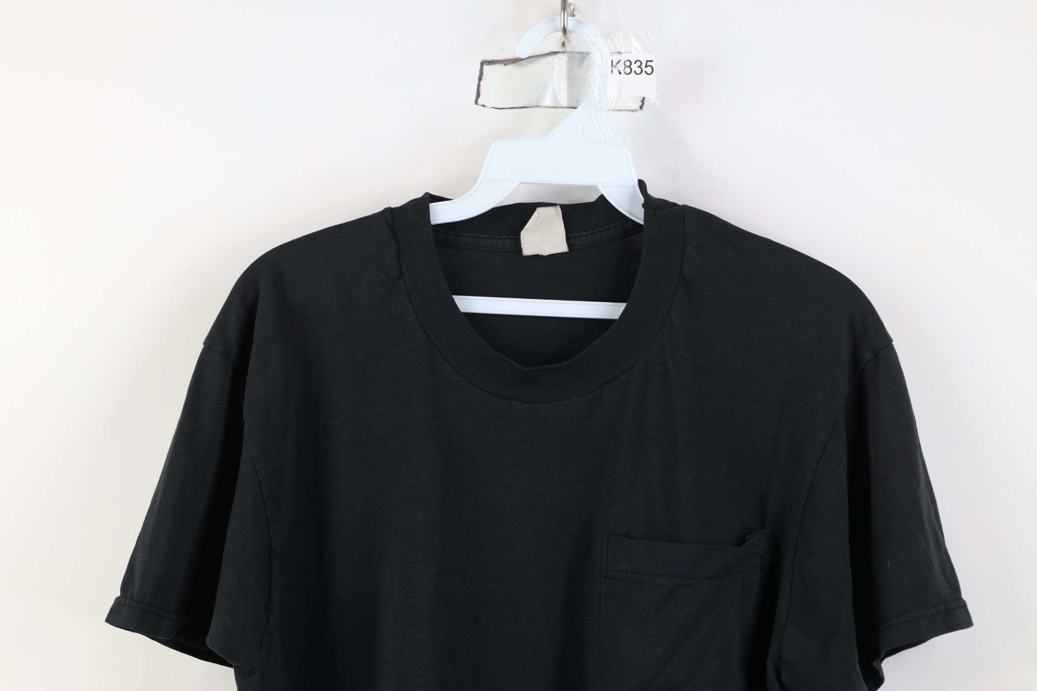 Vintage Vintage 90s Streetwear Faded Blank Thin Pocket T-Shirt Black Size US M / EU 48-50 / 2 - 2 Thumbnail