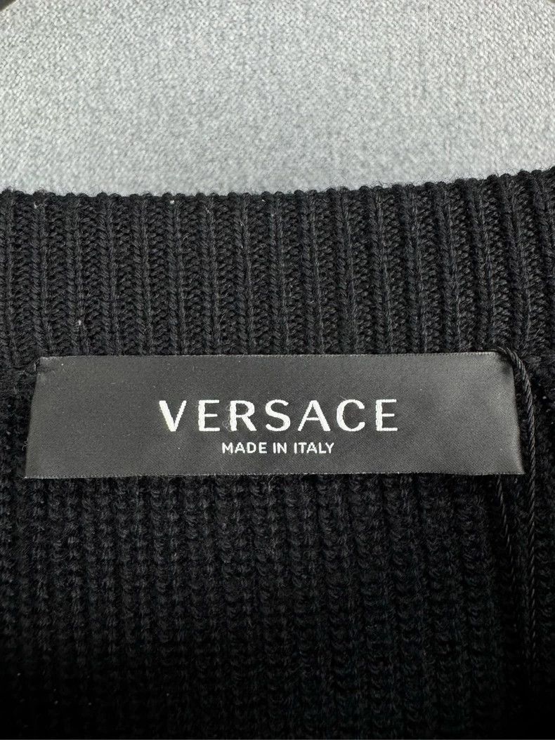 Versace Versace Medusa printed wool sweater Size L / US 10 / IT 46 - 3 Thumbnail