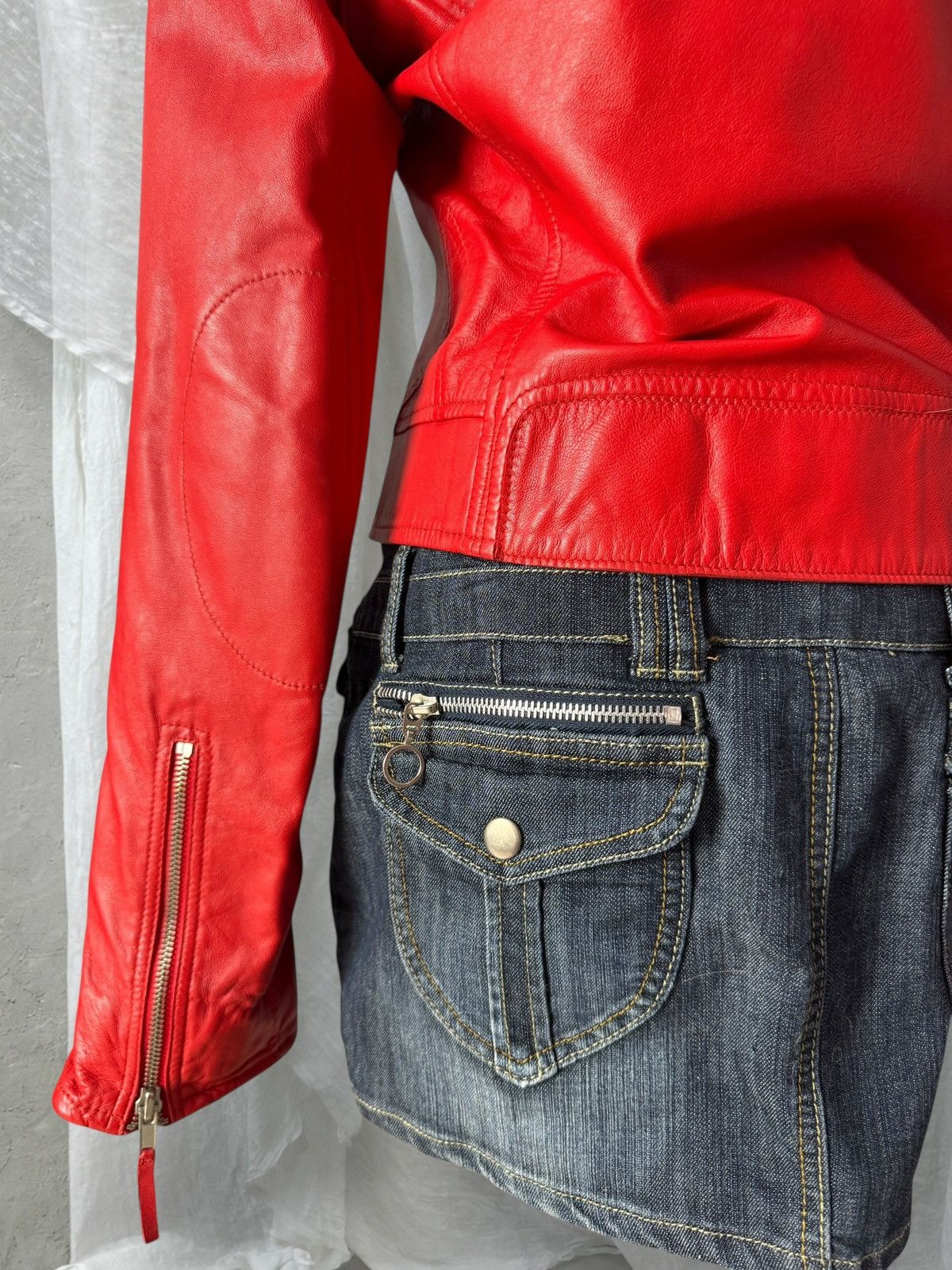 True Religion True Religion Vintage Y2K Leather Moto Jacket Size M / US 6-8 / IT 42-44 - 8 Thumbnail