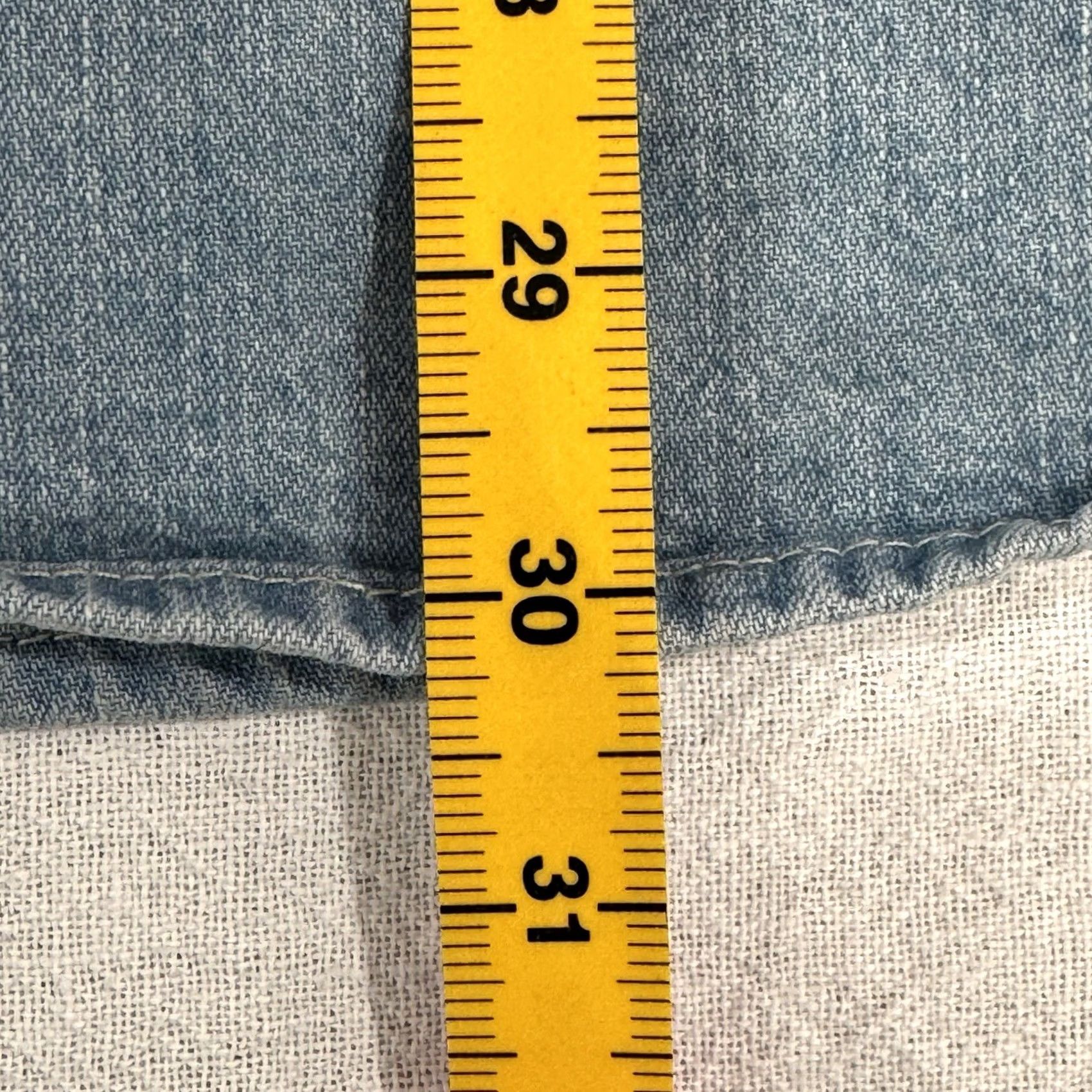 Levi's VINTAGE Levi's Denim Shirt Men’s 2XL Light Wash 100% Cotton Blue Button-Up Long Sleeve Collared Size US XXL / EU 58 / 5 - 6 Thumbnail