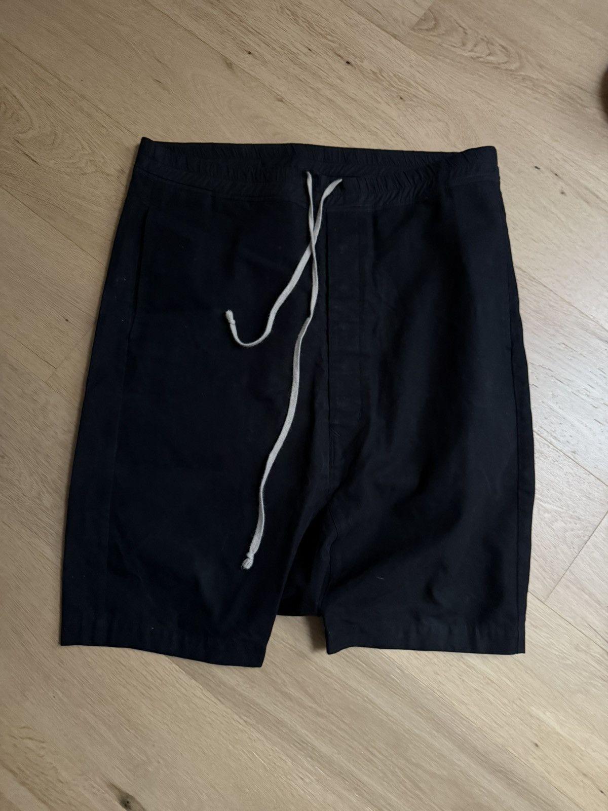 Rick Owens Rick owens 2016 mainline pod shorts Size US 34 / EU 50 - 1 Thumbnail