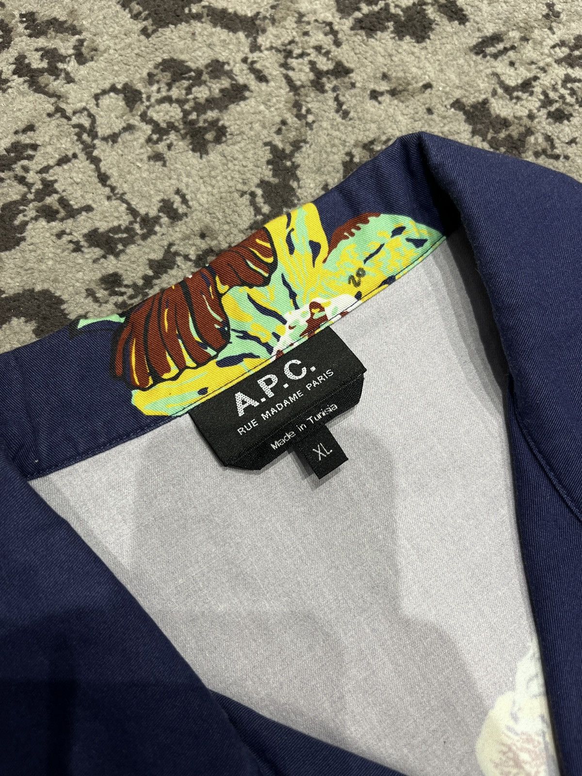 A.P.C. A.P.C Paris Hawaii Open Collar Shirt Size US XL / EU 56 / 4 - 4 Thumbnail