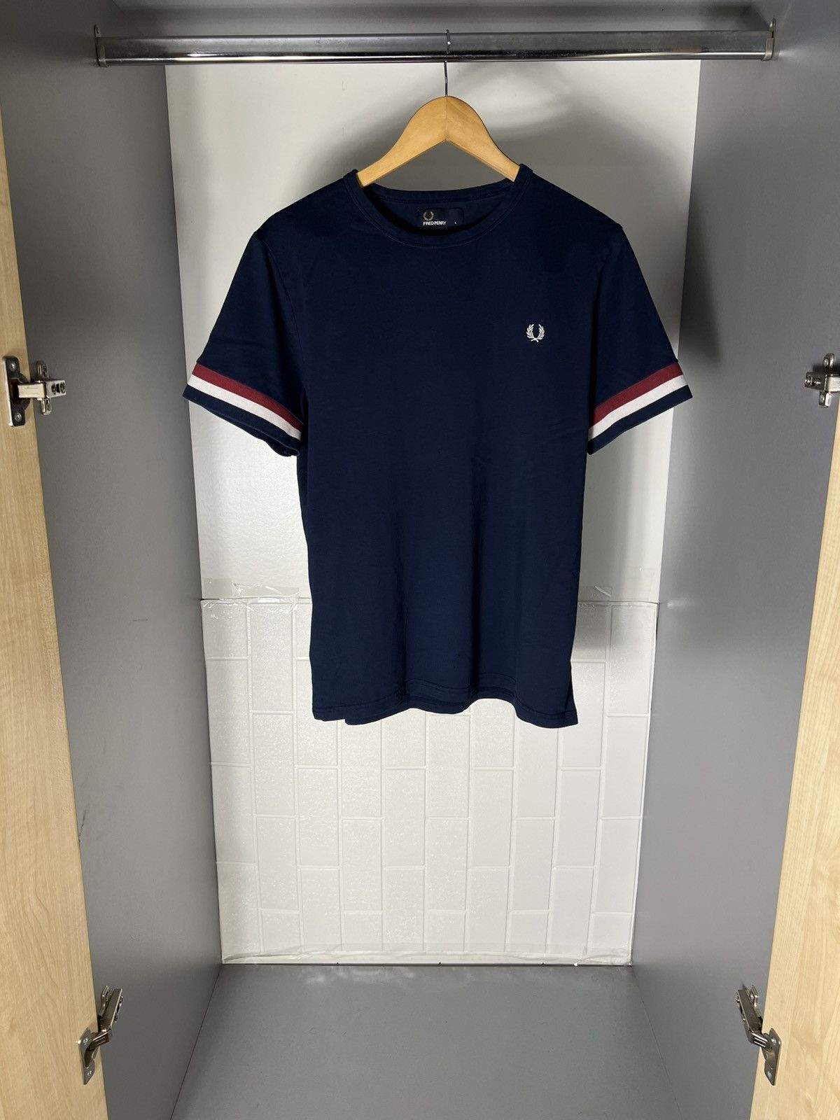 Fred Perry VERY RARE FRED PERRY CLASSIC DESIGNER T-SHIRT CASUAL Y2K 90s Size US L / EU 52-54 / 3 - 1 Thumbnail