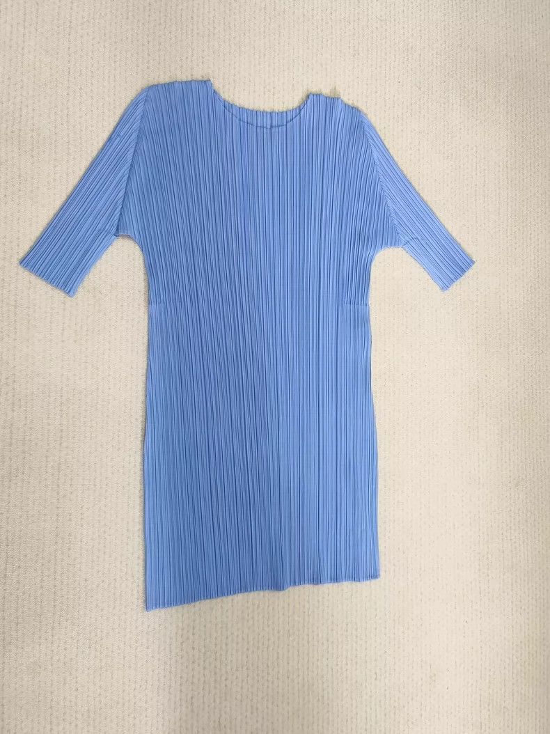 Issey Miyake Issey Miyake size:3 Blue-purple pleated short-sleeved shir Size XS / US 0-2 / IT 36-38 - 1 Thumbnail