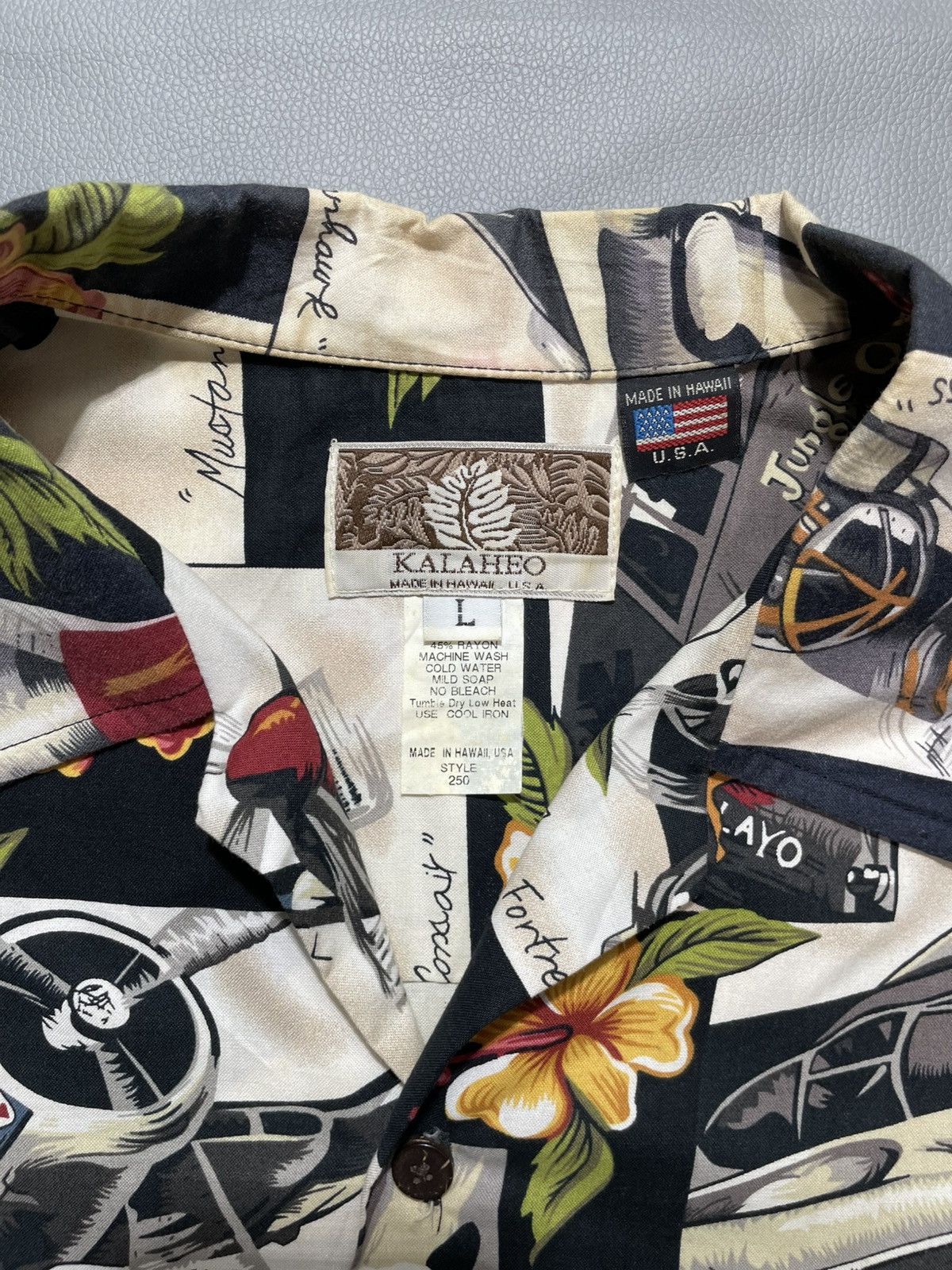 Vintage Vintage Hawaiian Shirt Military War Fly Naked Girl pattern Size US L / EU 52-54 / 3 - 5 Thumbnail