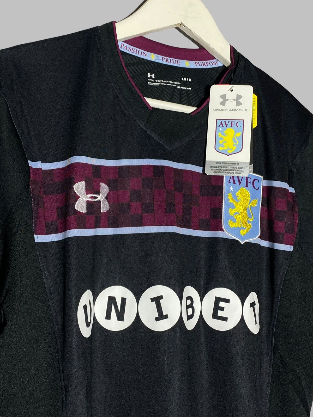 Under Armour Under Armour Aston Villa 2017/18 Away Football Shirt Size US L / EU 52-54 / 3 - 4 Thumbnail
