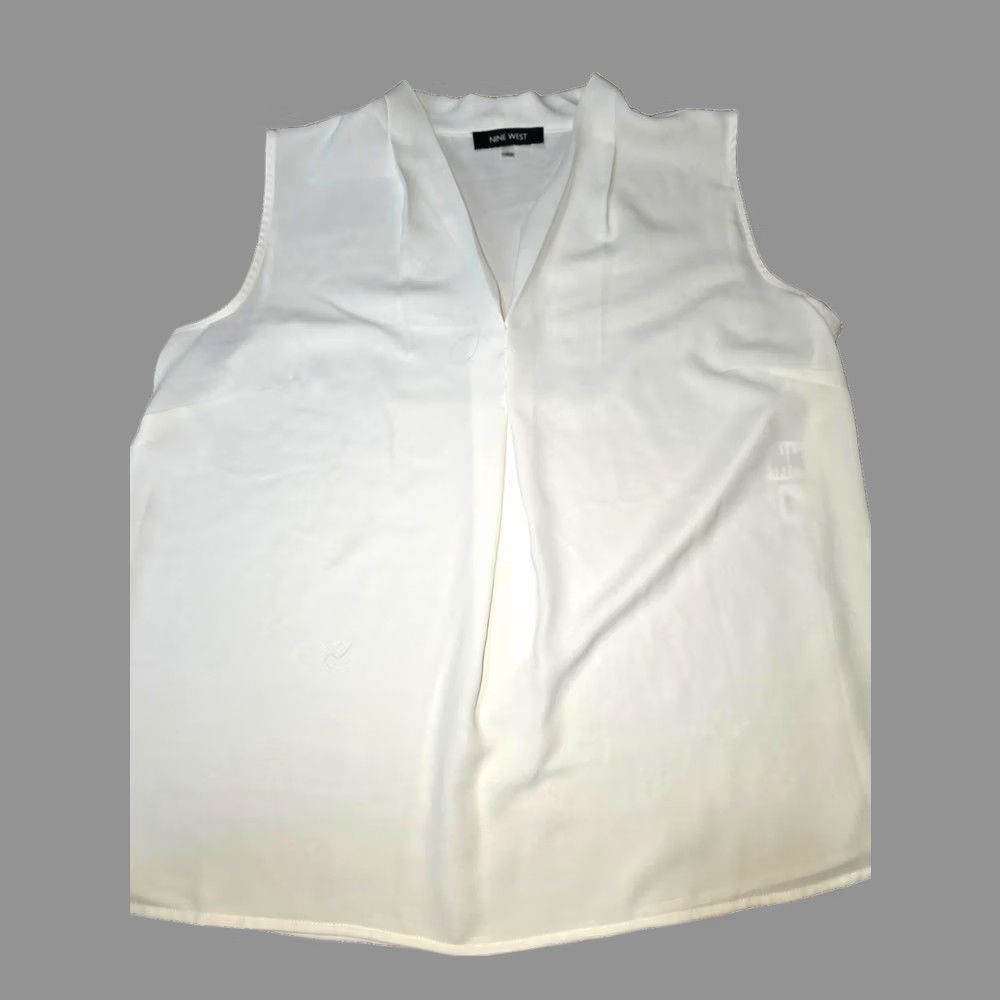 Nine West VINTAGE? No — Nine West Blouse Top Women L White Sleeveless V-Neck Pleated Polyester 100% Casual Party/Cocktail Shirt Women XS? Size L / US 10 / IT 46 - 1 Thumbnail