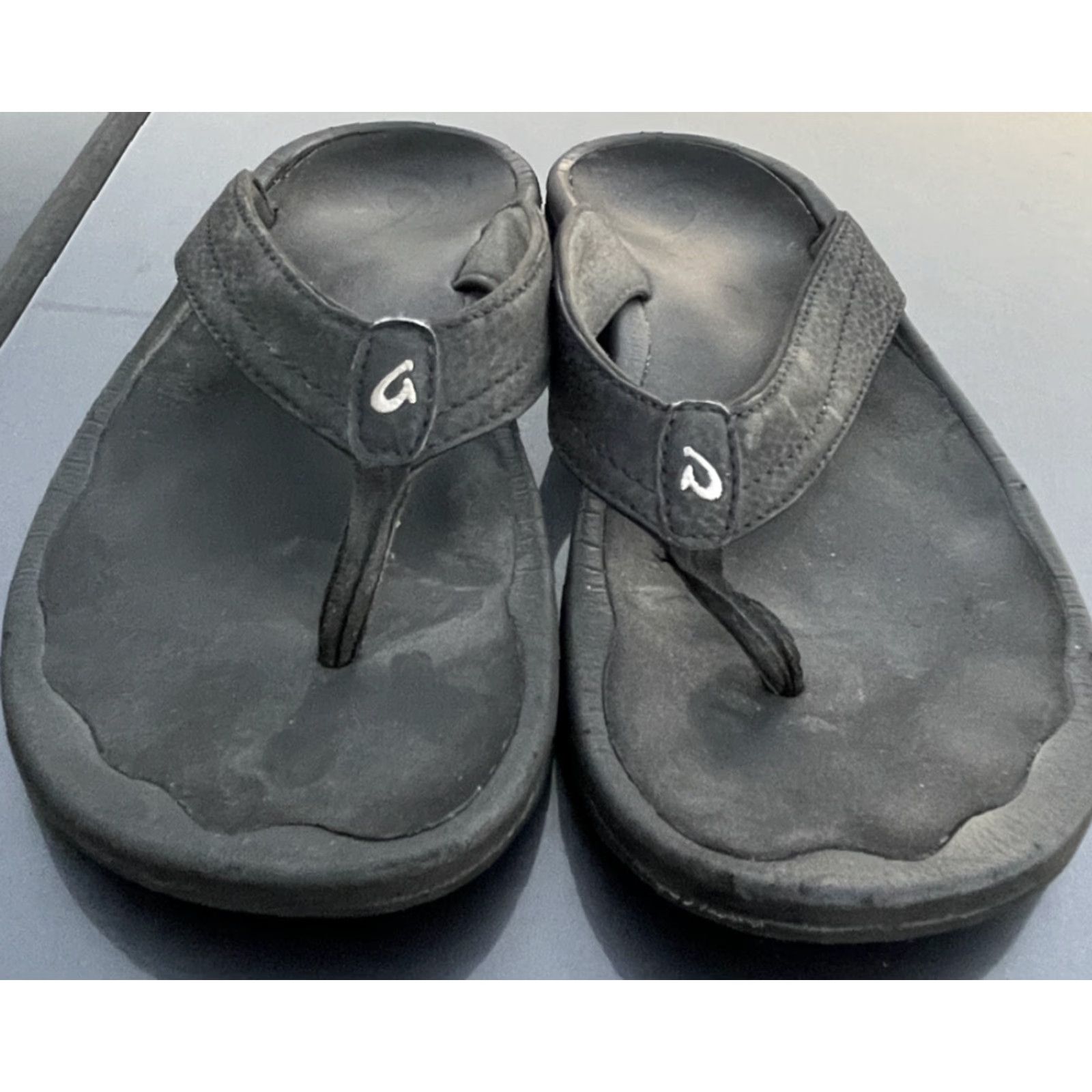 Olukai OluKai Sandals Women's 8 Men's 6.5 Black Flip Flop Leather Sandal Womens Mens 8 6.5 Black Flop? Size US 8 / IT 38 - 3 Thumbnail