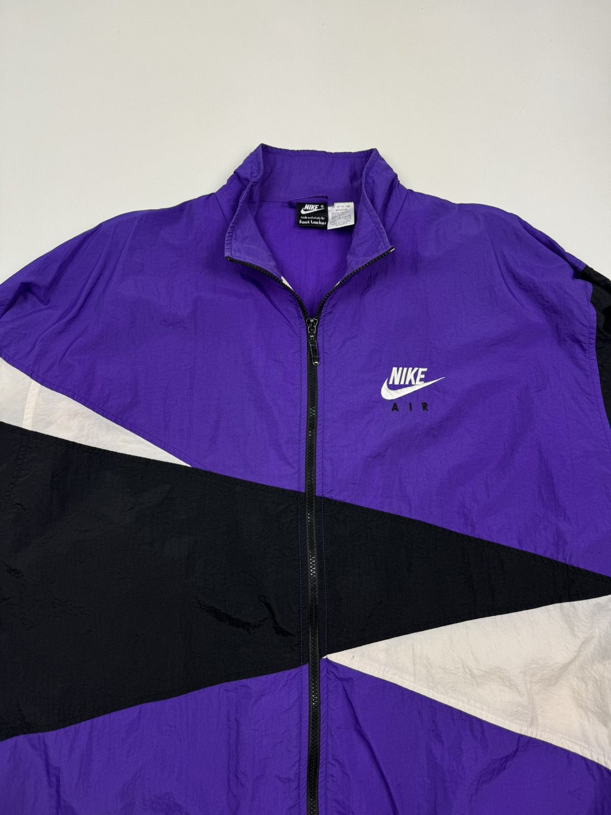 Nike 1990’s Vintage Nike Foot Locker Track Nylon Jacket Size US L / EU 52-54 / 3 - 8 Thumbnail