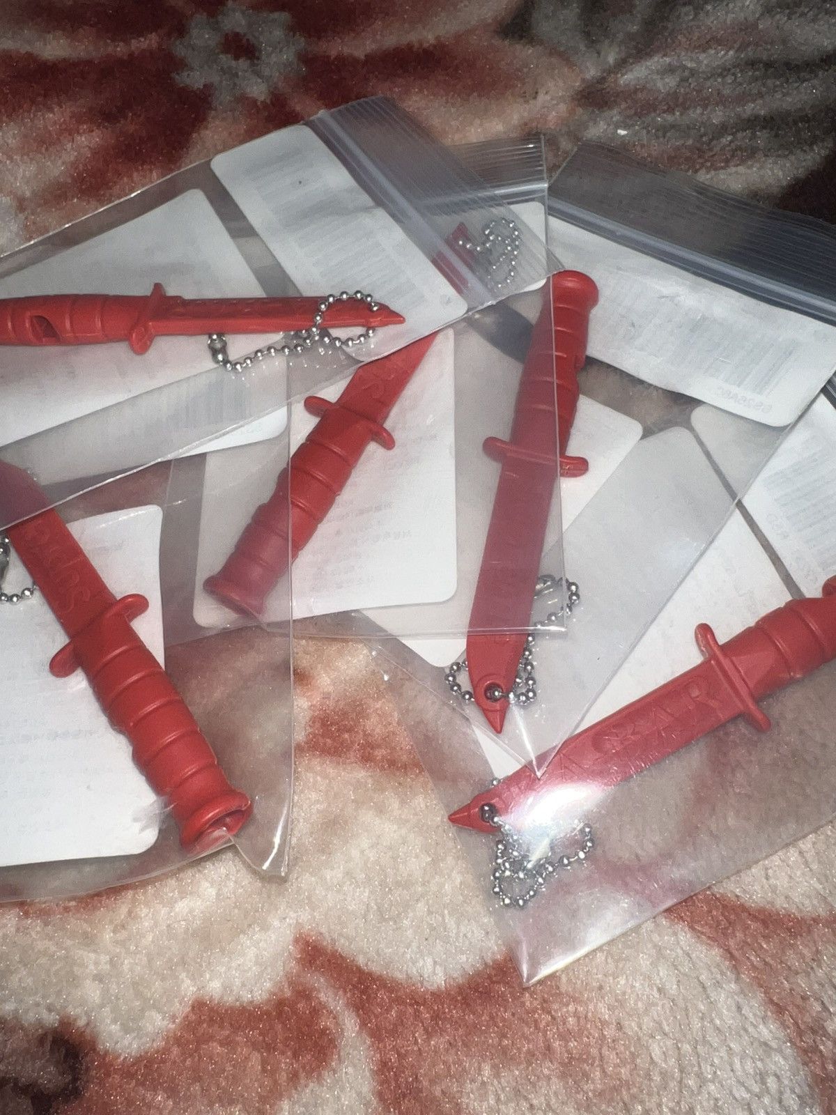 Supreme Supreme Ka-Bar Emergency Whistle Keychain Red Size ONE SIZE - 3 Thumbnail