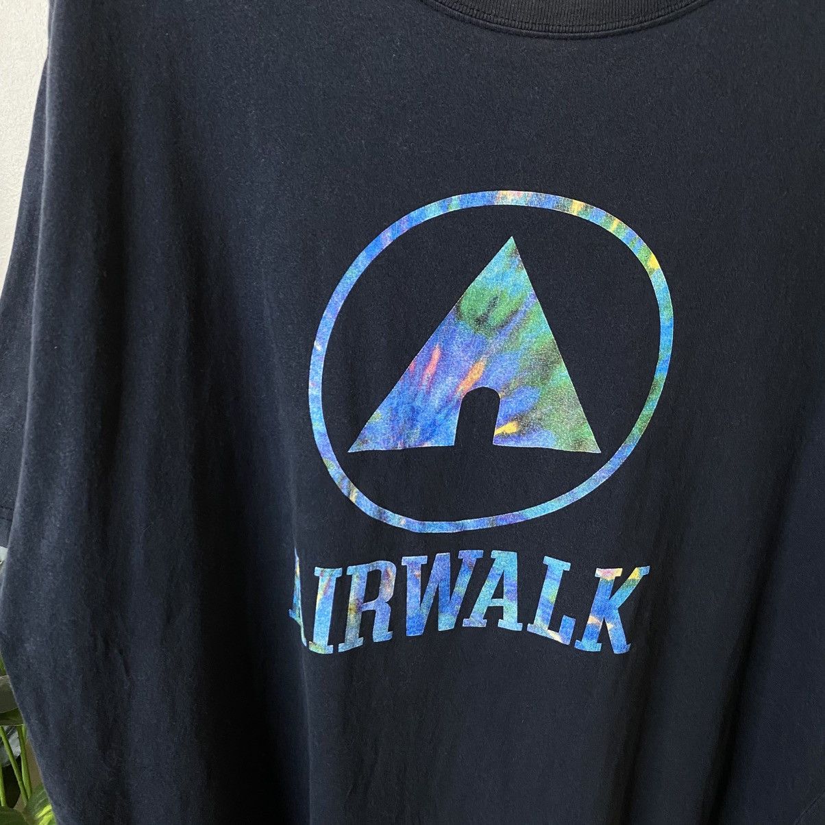 Airwalk Vintage Y2K Airwalk Skateboard Distressed Skater T Shirt Size US XXL / EU 58 / 5 - 2 Thumbnail