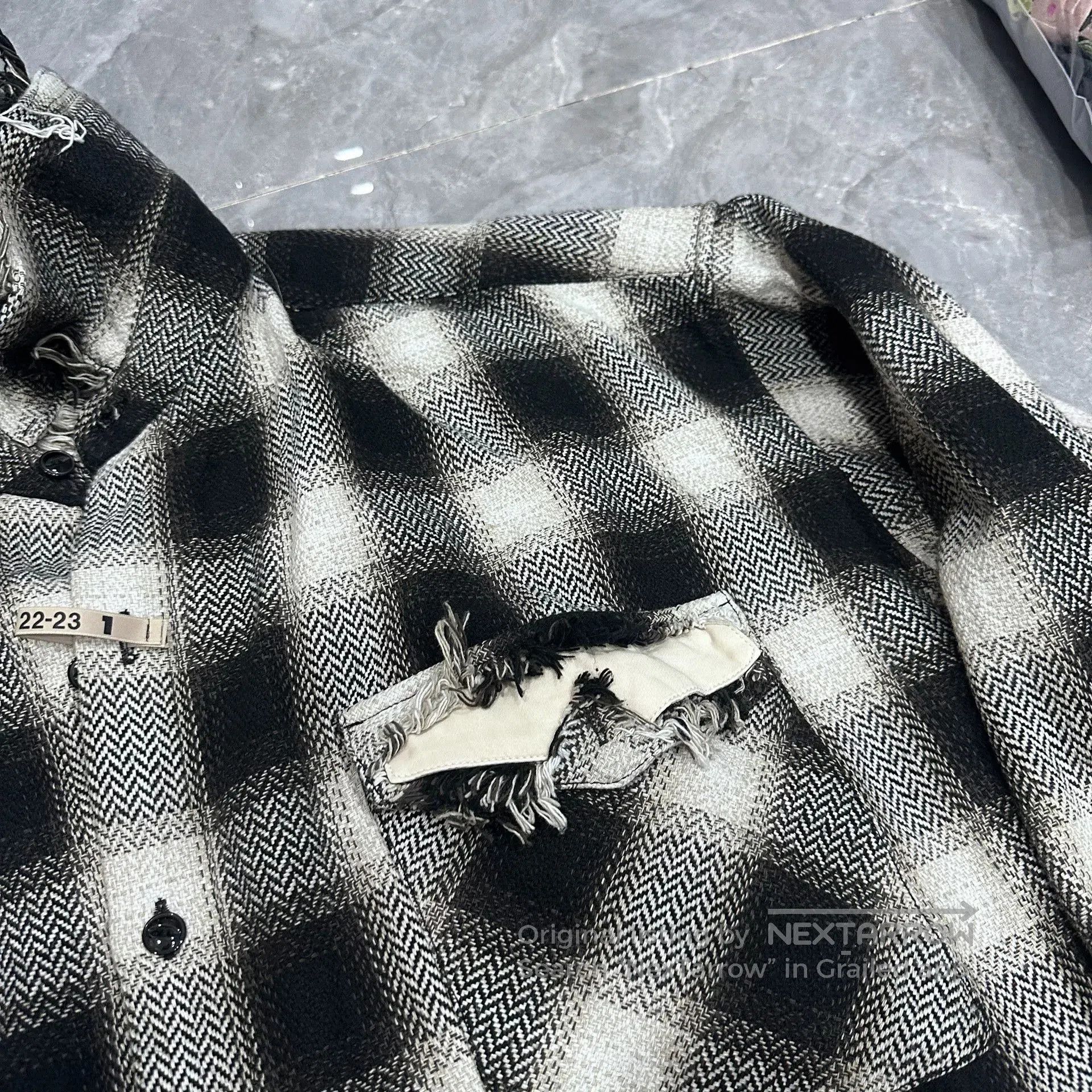 Maison MIHARA YASUHIRO Maison Mihara Yasuhiro Black and White Shirt. Size US S / EU 44-46 / 1 - 5 Thumbnail