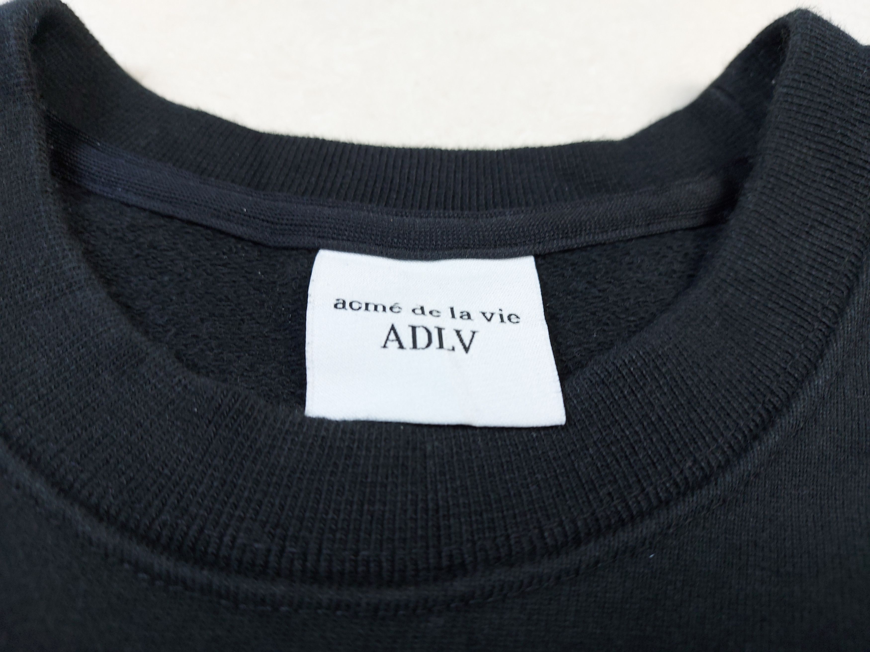 Band Tees ADLV X TWICE Doughnut KPOP MOMO ACMÉ DE LA VIE SWEATSHIRT Size US L / EU 52-54 / 3 - 8 Thumbnail