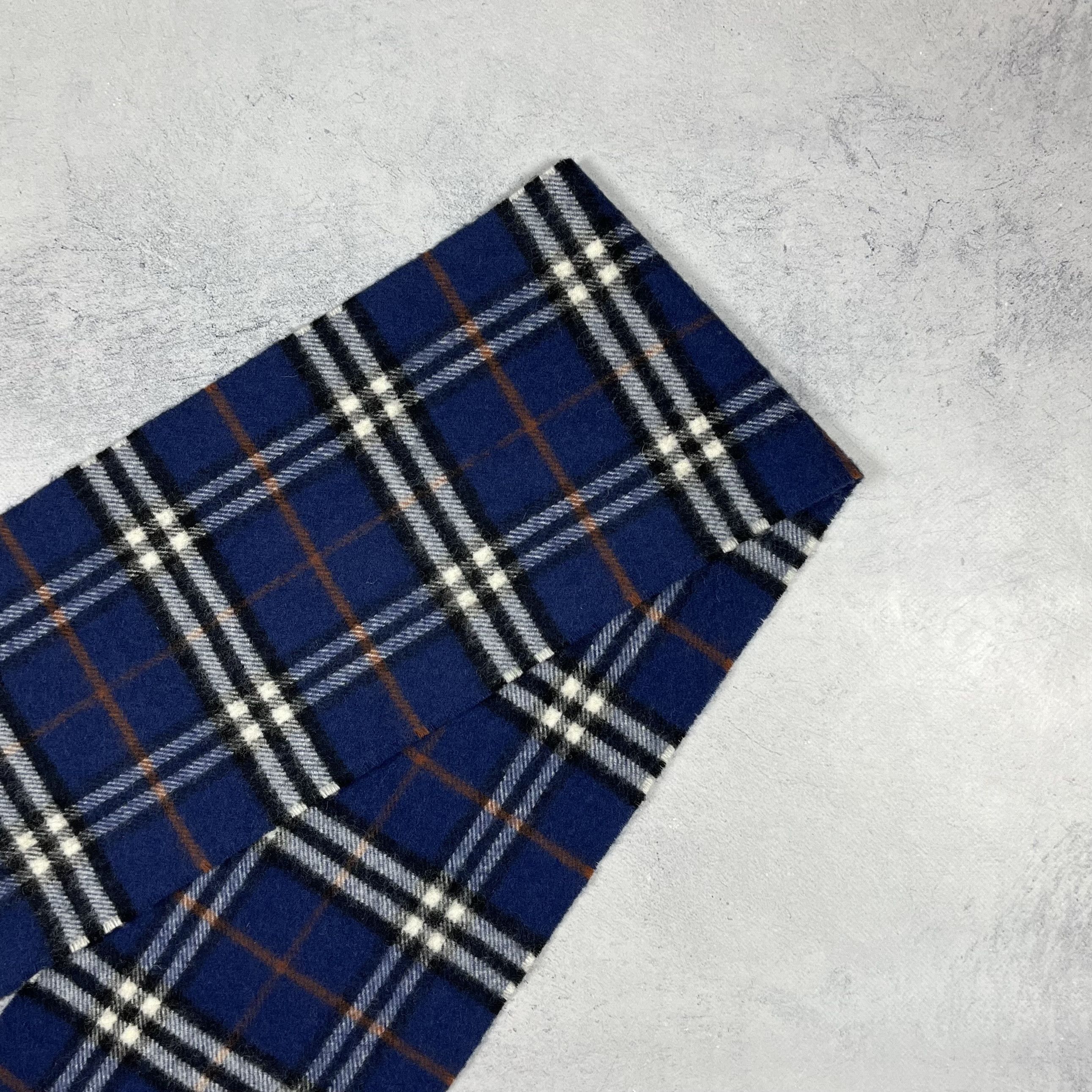 Burberry Vintage Burberrys Nova Check Blue Wool Scarf 90’s Size ONE SIZE - 13 Thumbnail