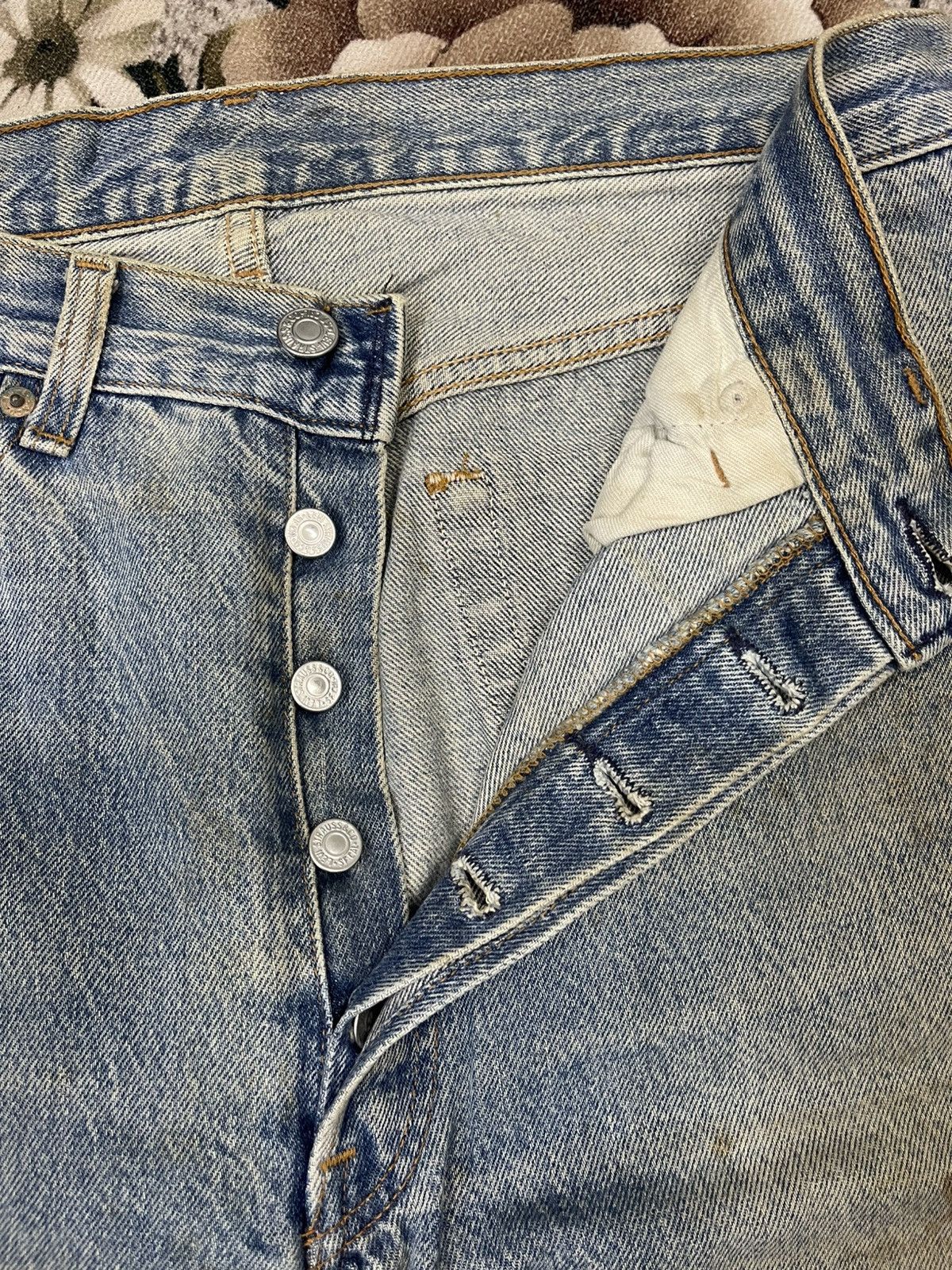 Levi's Vintage Levis Distressed Streetwear Size US 33 - 8 Thumbnail