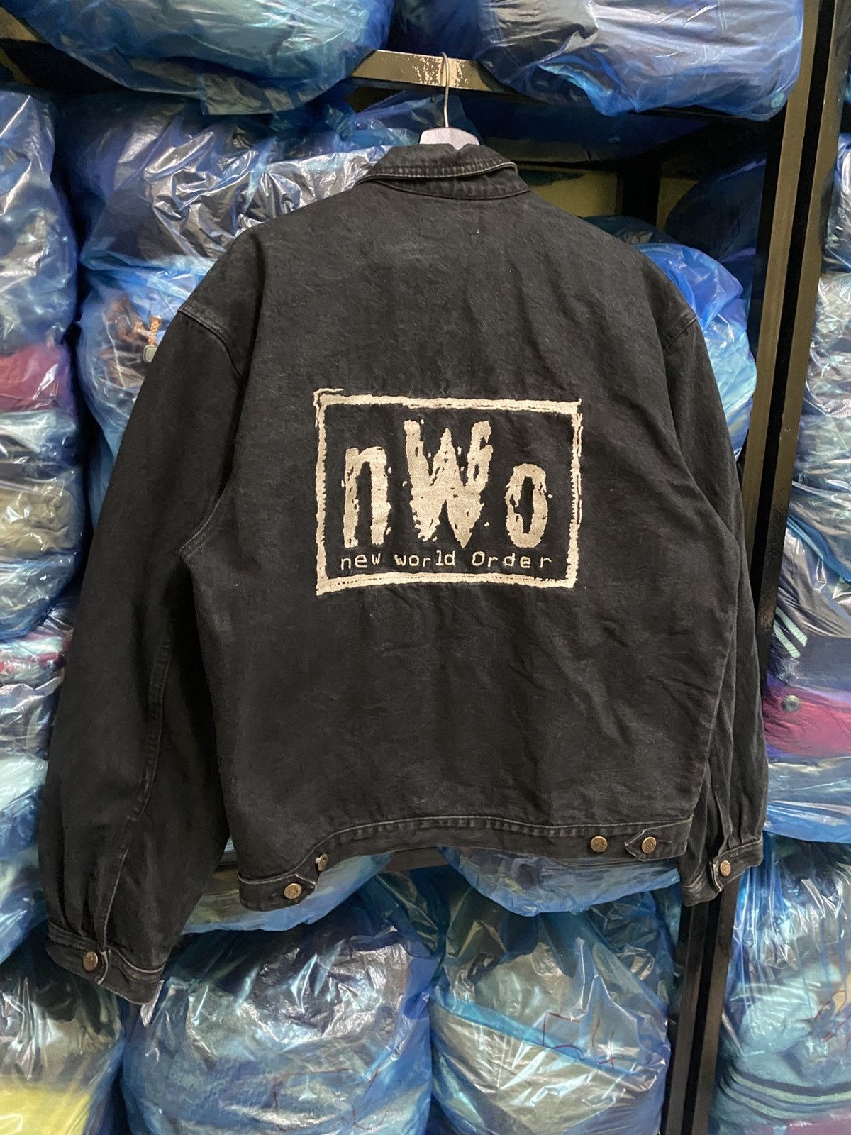 WCW/nWo VINTAGE 90S N.W.O DENIM TRUCKER JACKET Size US L / EU 52-54 / 3 - 10 Thumbnail