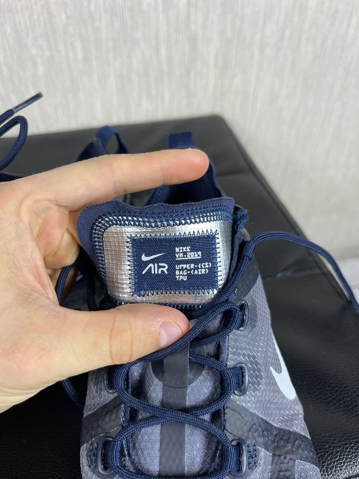Nike Nike air vapormax 2019 obsidian pure platinum sneakers shoes Size US 7 / EU 40 - 20 Thumbnail