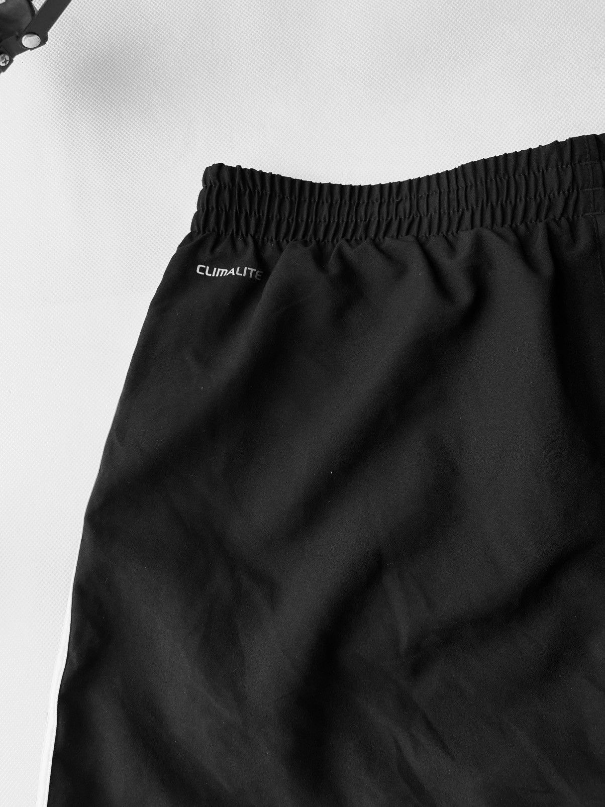 Vintage Vintage Y2K Adidas Pinterest Shorts Streetwear 90s Size US 32 / EU 48 - 15 Thumbnail