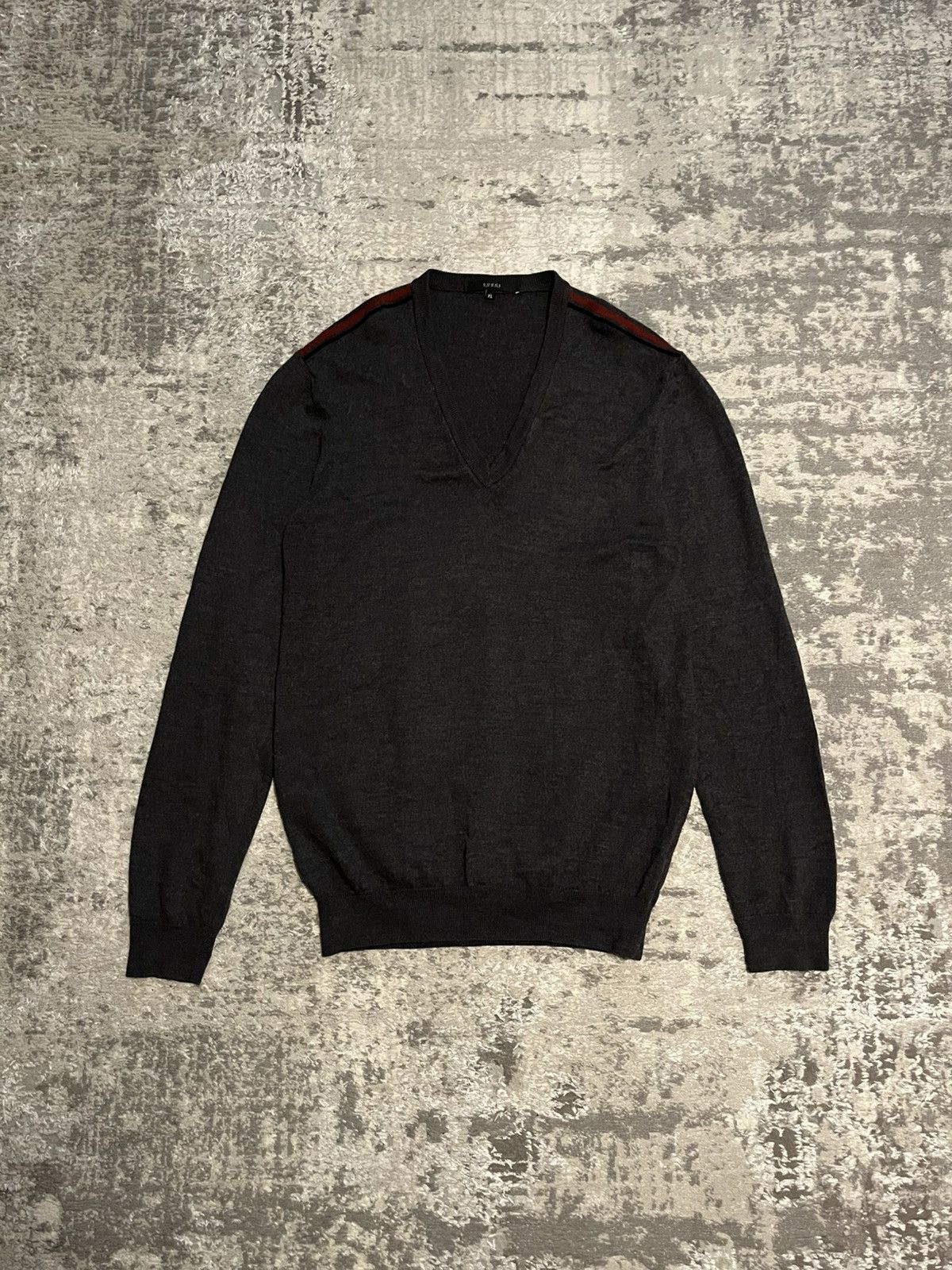 Gucci Gucci V-neck Sweater Size US XL / EU 56 / 4 - 1 Thumbnail