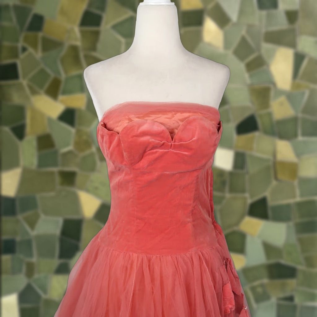 Vintage 50S Strapless Coral Pink Tulle Velvet Leaf Applique Formal Prom Dress