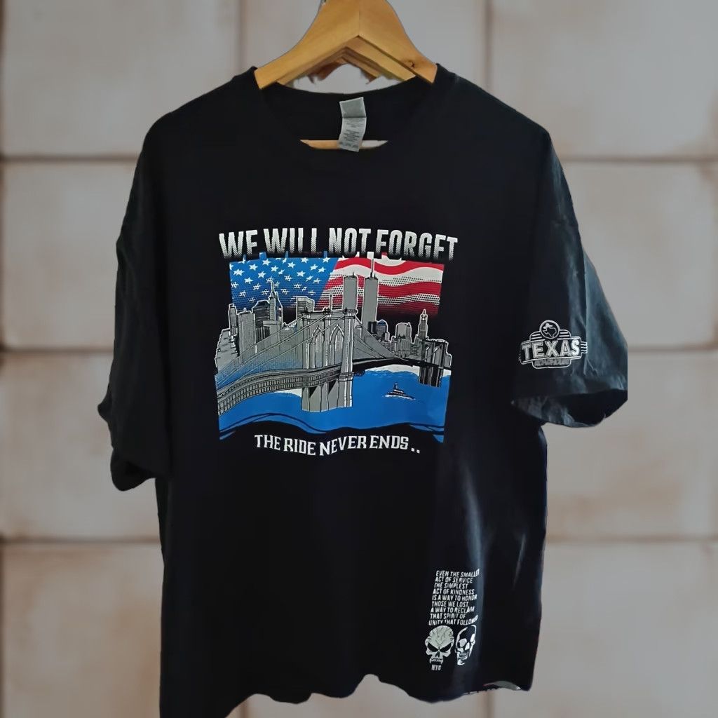 Gildan VINTAGE Gildan 2XL Black T-Shirt Police September 11 9/11 Never Forget NYC Punishers Mens Size US XXL / EU 58 / 5 - 1 Thumbnail