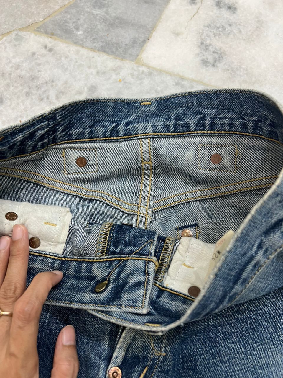 Levi's Vintage Clothing Vintage LVC Levis 702 buckle Back selvedge Jeans Size US 28 / EU 44 - 9 Thumbnail