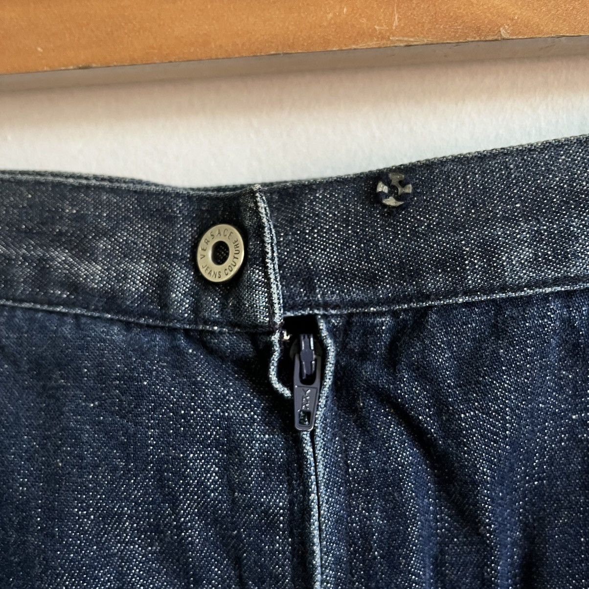Versace Jeans Couture VTG VERSACE JEANS COURTURE INDIGO DENIM SKIRT Size 26" / US 2 / IT 38 - 2 Thumbnail