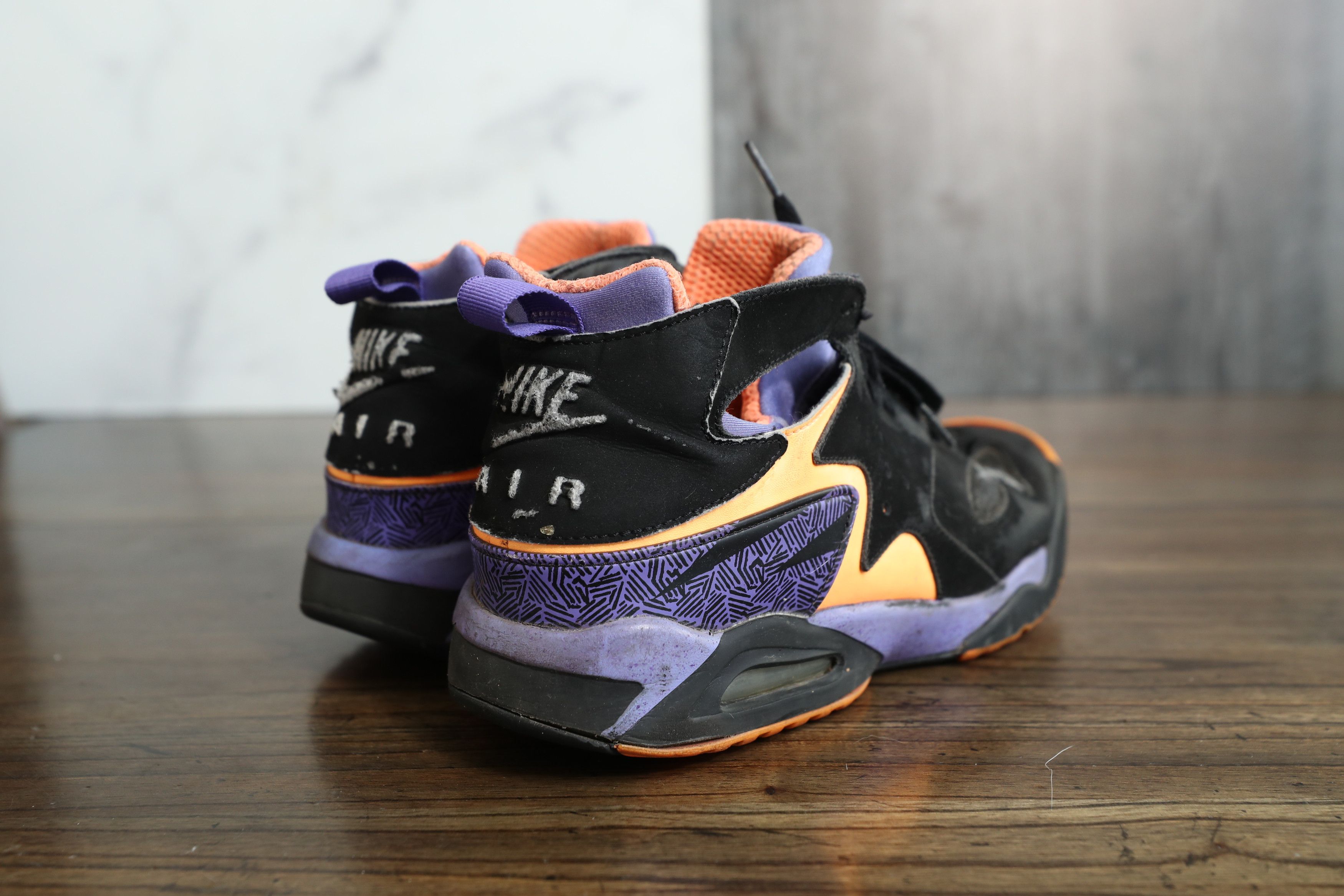 Nike Nike Air Tech Challenge Huarache Suns (10.5) Size US 10.5 / EU 43-44 - 3 Thumbnail