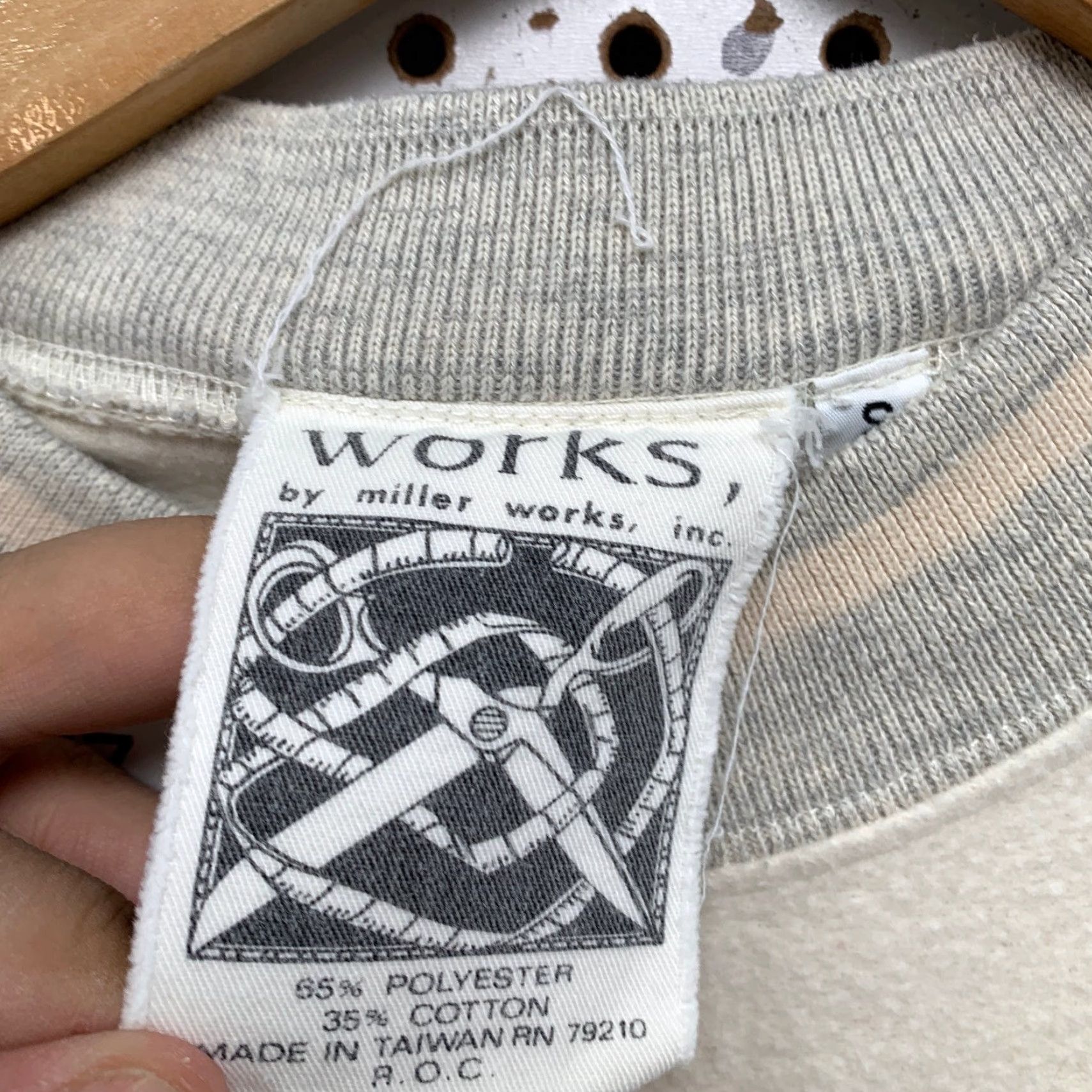 Nordstrom VINTAGE Miller Works Sweatshirt Mens S Beige Reverse Fleece 90s 80s Alaska Nordstrom Beige Skiing Winter Pullover Crew Neck Long Sleeve 90s RARE Mens Size US S / EU 44-46 / 1 - 3 Thumbnail