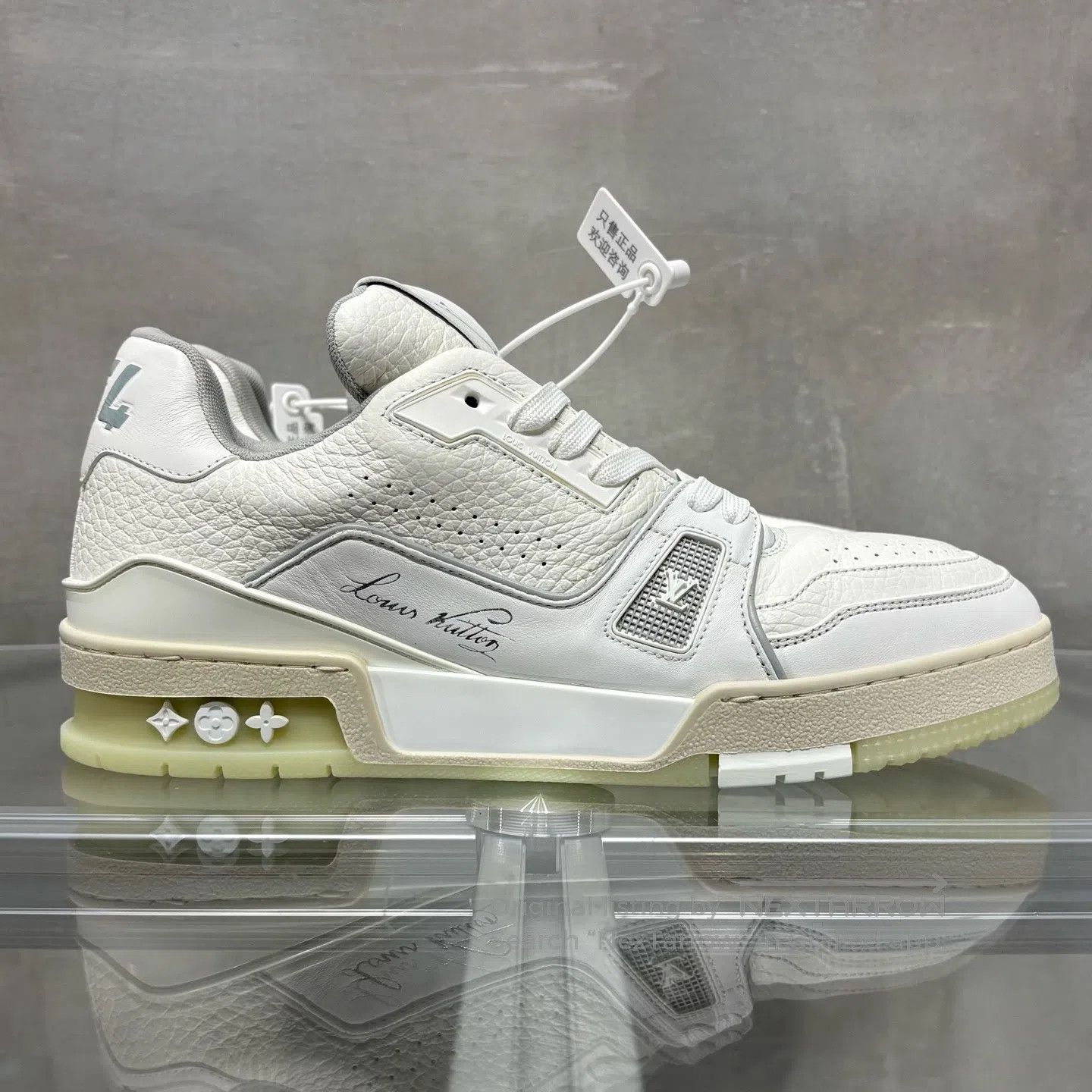 Louis Vuitton Louis Vuitton Trainer White Cement shoes Size US 7 / EU 40 - 4 Thumbnail