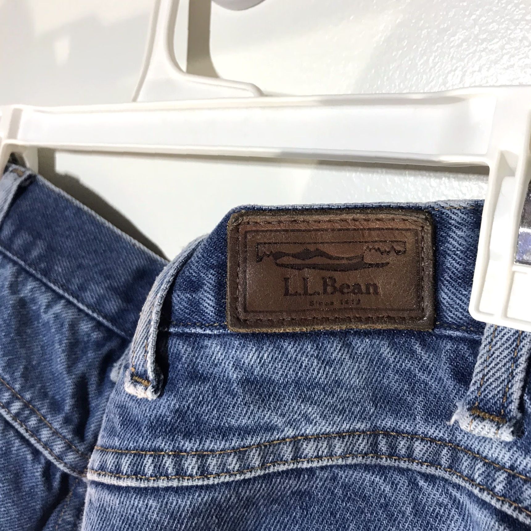 Vintage VINTAGE L.L. Bean Jeans Men’s Size 36x30 Comfort Waist Straight Fit Blue Denim 90s Classic Size US 36 / EU 52 - 4 Thumbnail