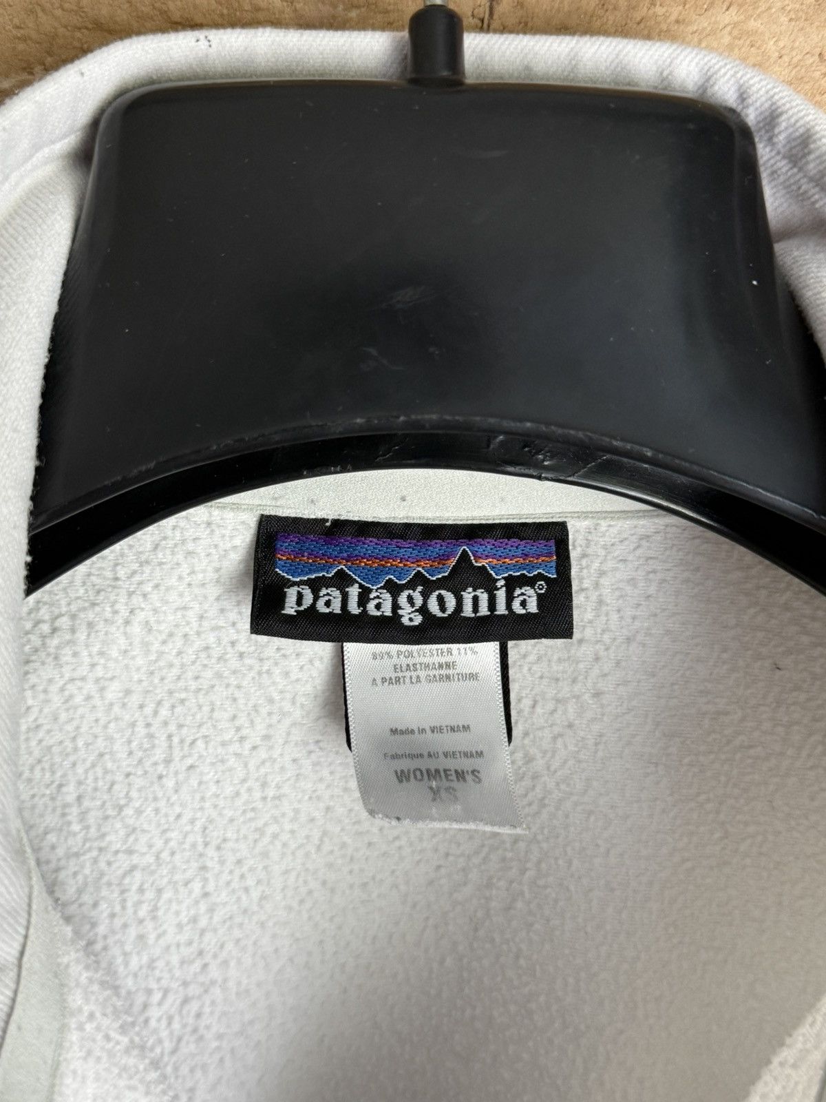 Patagonia Fleece Patagonia full zip hoodie white soft shell Size XS / US 0-2 / IT 36-38 - 8 Thumbnail