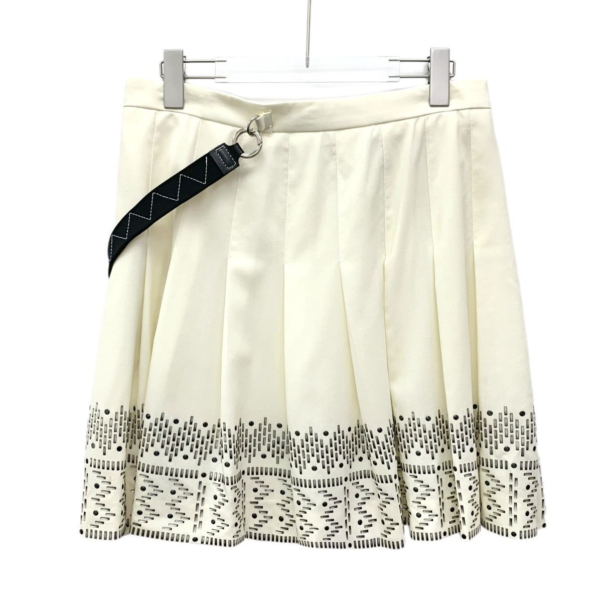 Louis Vuitton Louis Vuitton Beige Beaded Casual Pleated Mini Skirt K26WX Size 27" / US 4 / IT 40 - 2 Thumbnail