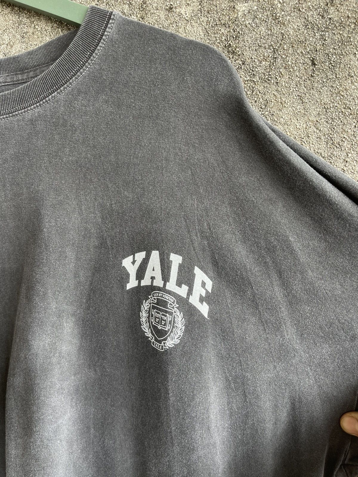 Champion Vintage’90s🔥YALE UNIVERSITY🔥Big Logo Sun Faded L/S Tshirt Size US XXL / EU 58 / 5 - 5 Thumbnail