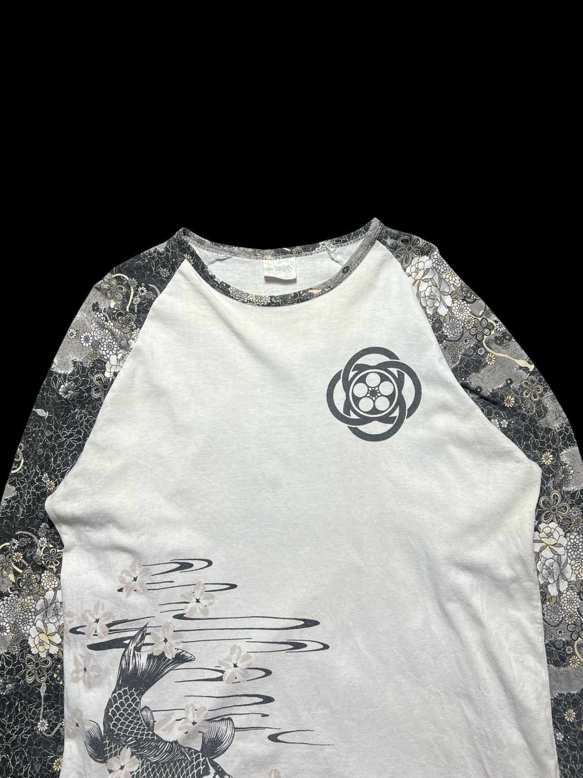 Japanese Brand Sick Japanese Brand Koi Y2k Floral Longsleeve Tshirt Size US L / EU 52-54 / 3 - 6 Thumbnail