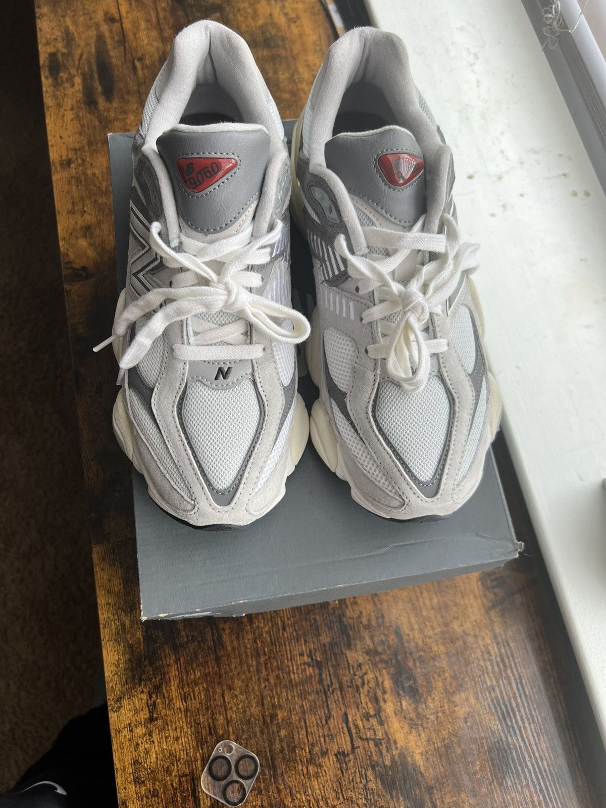 New Balance New Balance 9060 Size US 9.5 / EU 42-43 - 1 Thumbnail