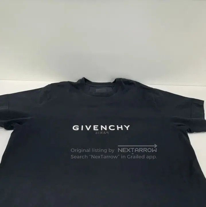 Givenchy Givenchy Letter Logo Print Casual T-Shirt. Size US XS / EU 42 / 0 - 4 Thumbnail